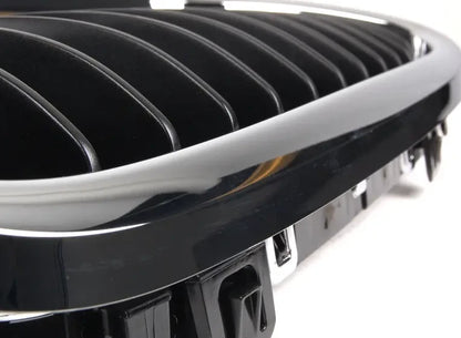 NEW BMW 3 E90 FRONT RADIATOR LEFT KIDNEY CHROME GRILLE 51137201967 ORIGINAL