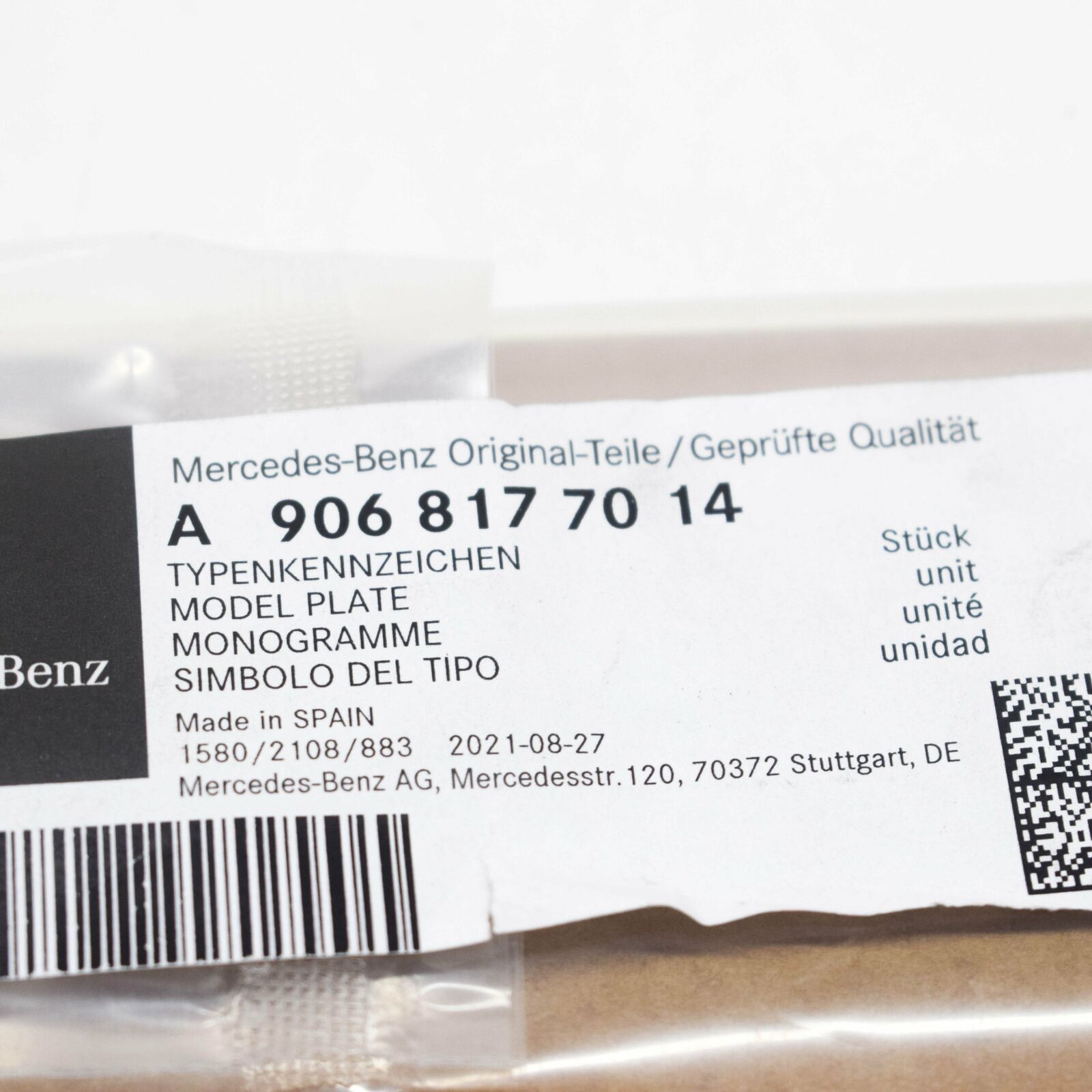 NEW MERCEDES-BENZ SPRINTER W907 REAR BOOTLID BADGE A9068177014 ORIGINAL