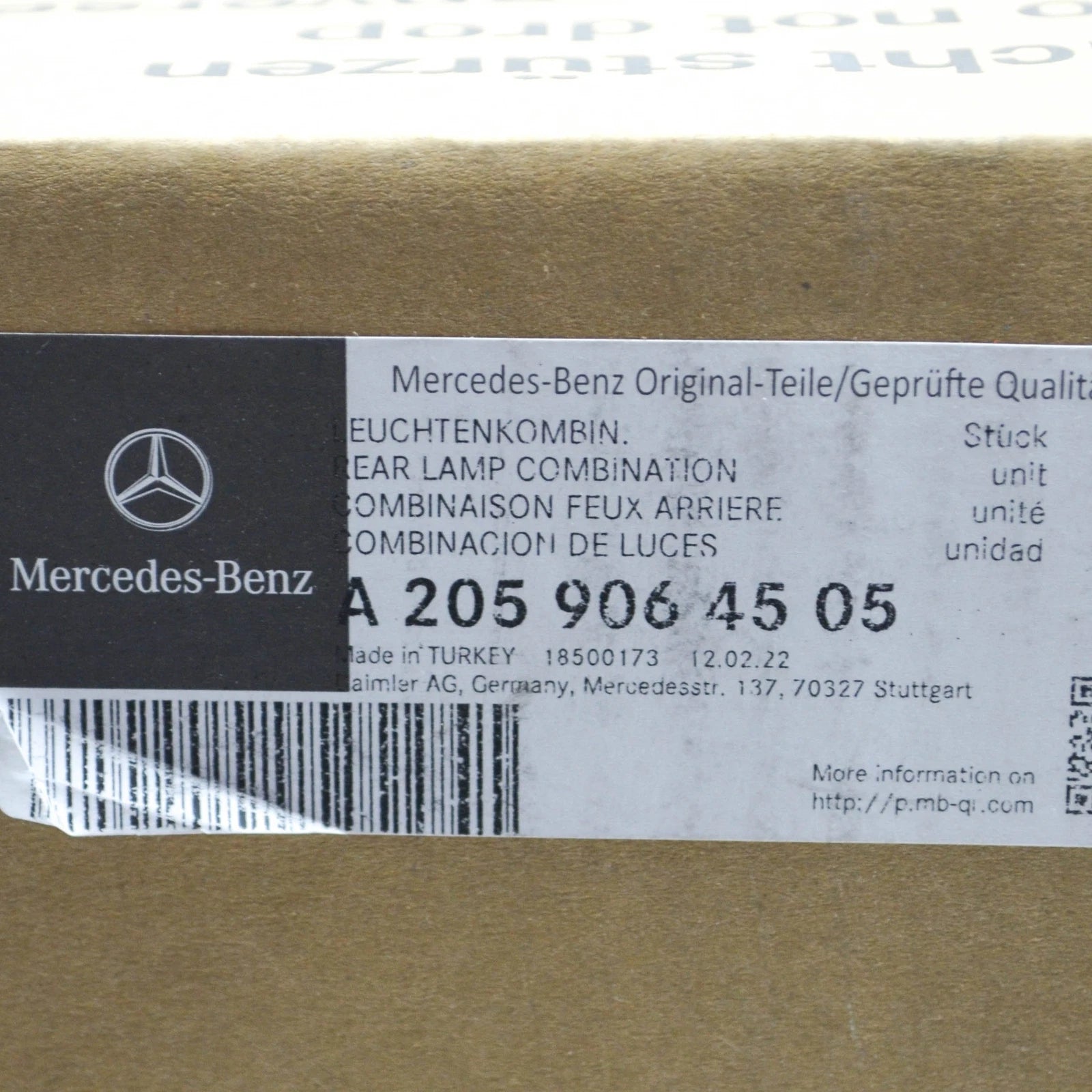 NEW MERCEDES-BENZ C S205 REAR RIGHT OUTER TAILLIGHT A2059064505 ORIGINAL