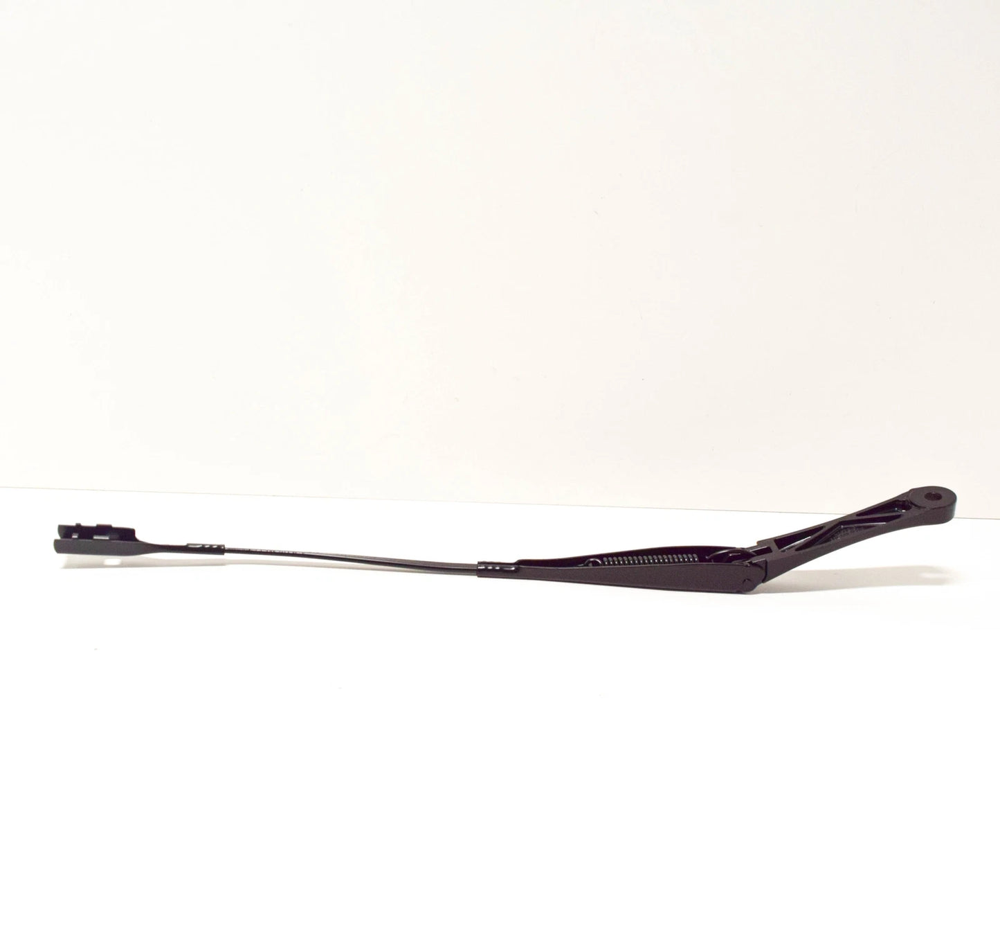 NEW AUDI Q5 8R FRONT WINDSHIELD RIGHT WIPER ARM RHD 8R2955408B1P9 ORIGINAL