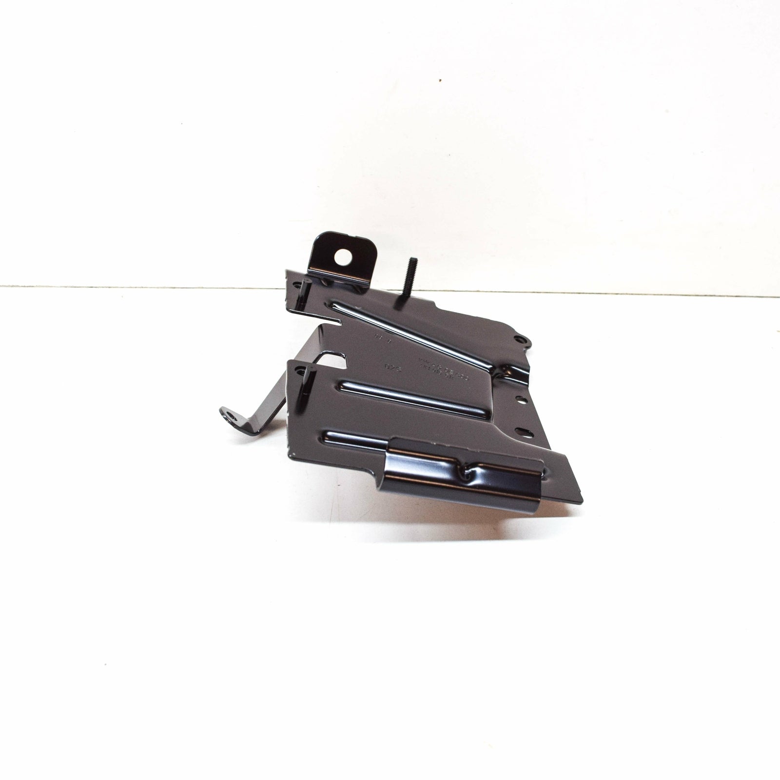 new audi a7 sportback 4k8 auxiliary battery retainer lhd 4k1915514 original