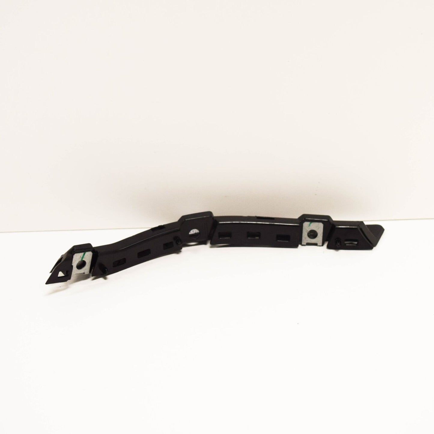 NEW MB VITO W447 AMG FRONT BUMPER RIGHT MOUNT PLATE A4478800712 ORIGINAL