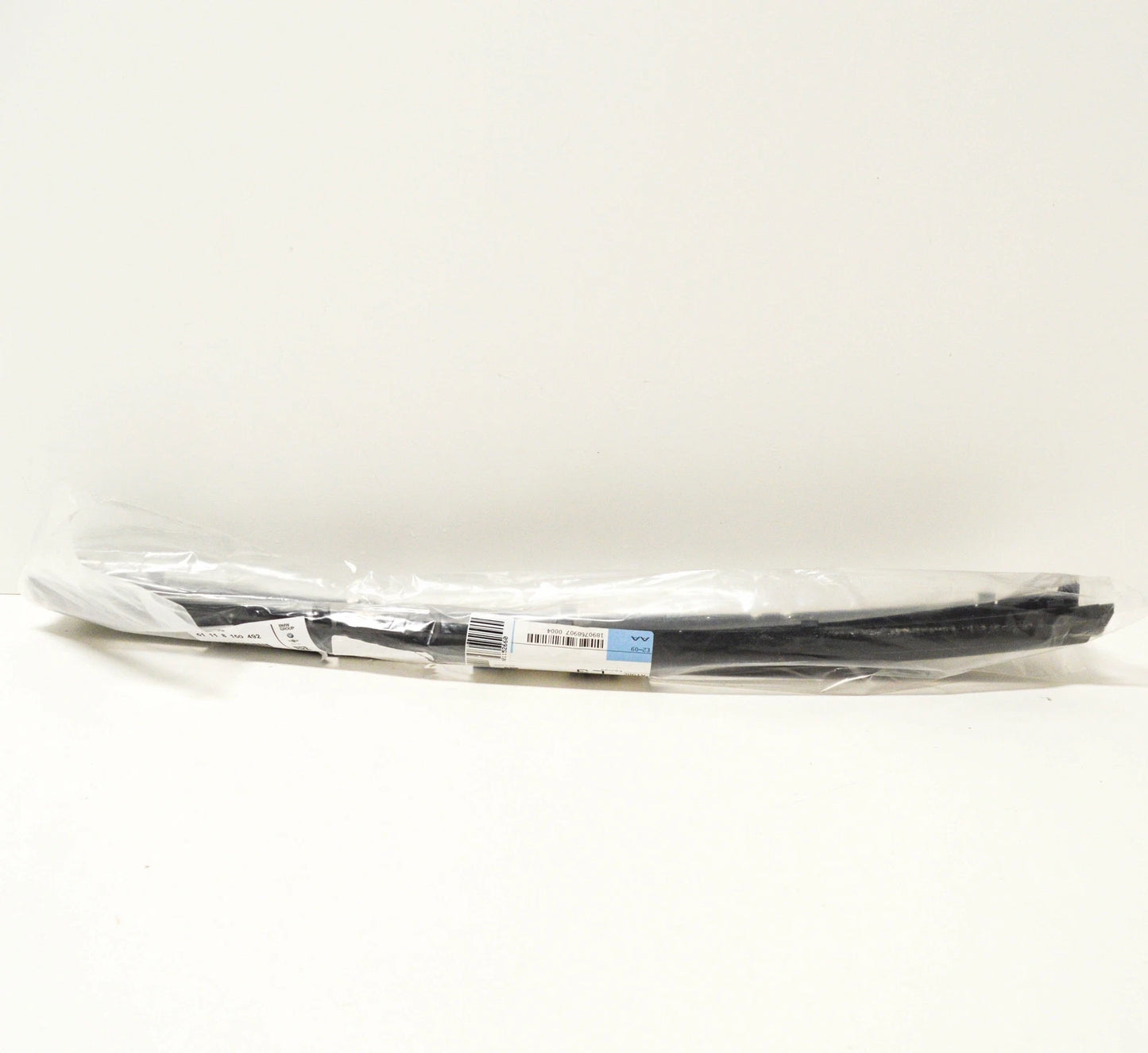 NEW BMW E38 SEDAN NUMBER PLATE STRIP 8150492 51118150492 ORIGINAL