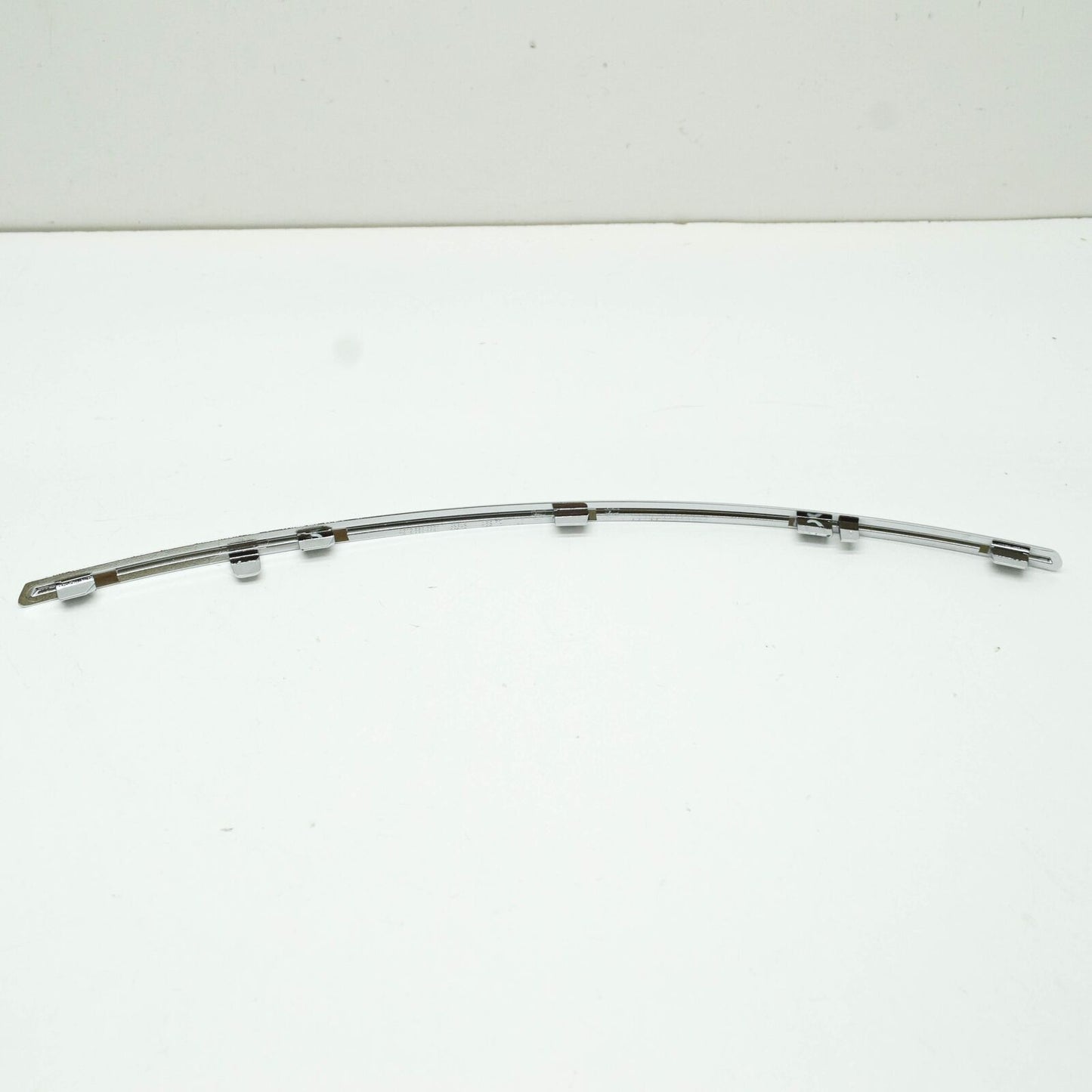 NEW MERCEDES-BENZ E-CLASS W212 FRONT LEFT GRILLE CHROME TRIM A2128852921