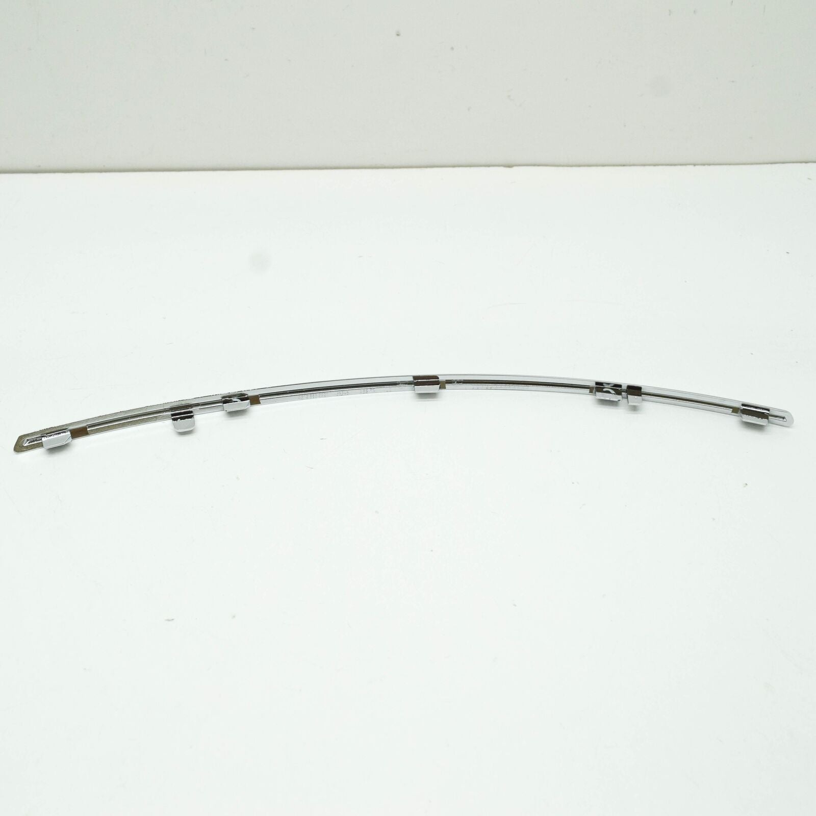 NEW MERCEDES-BENZ E-CLASS W212 FRONT LEFT GRILLE CHROME TRIM A2128852921