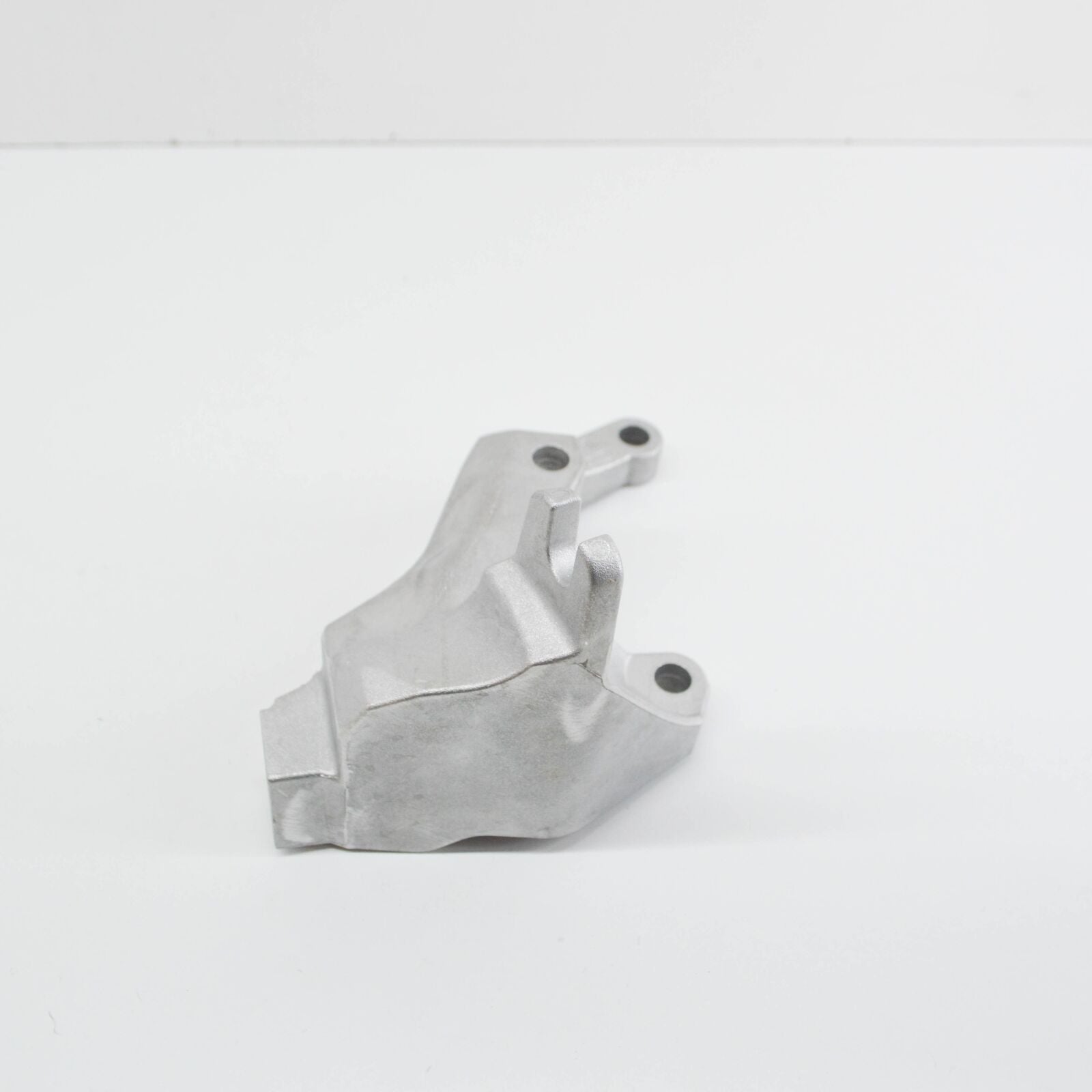 new ford focus mk3 c346 transmission gearbox support 1684930 original