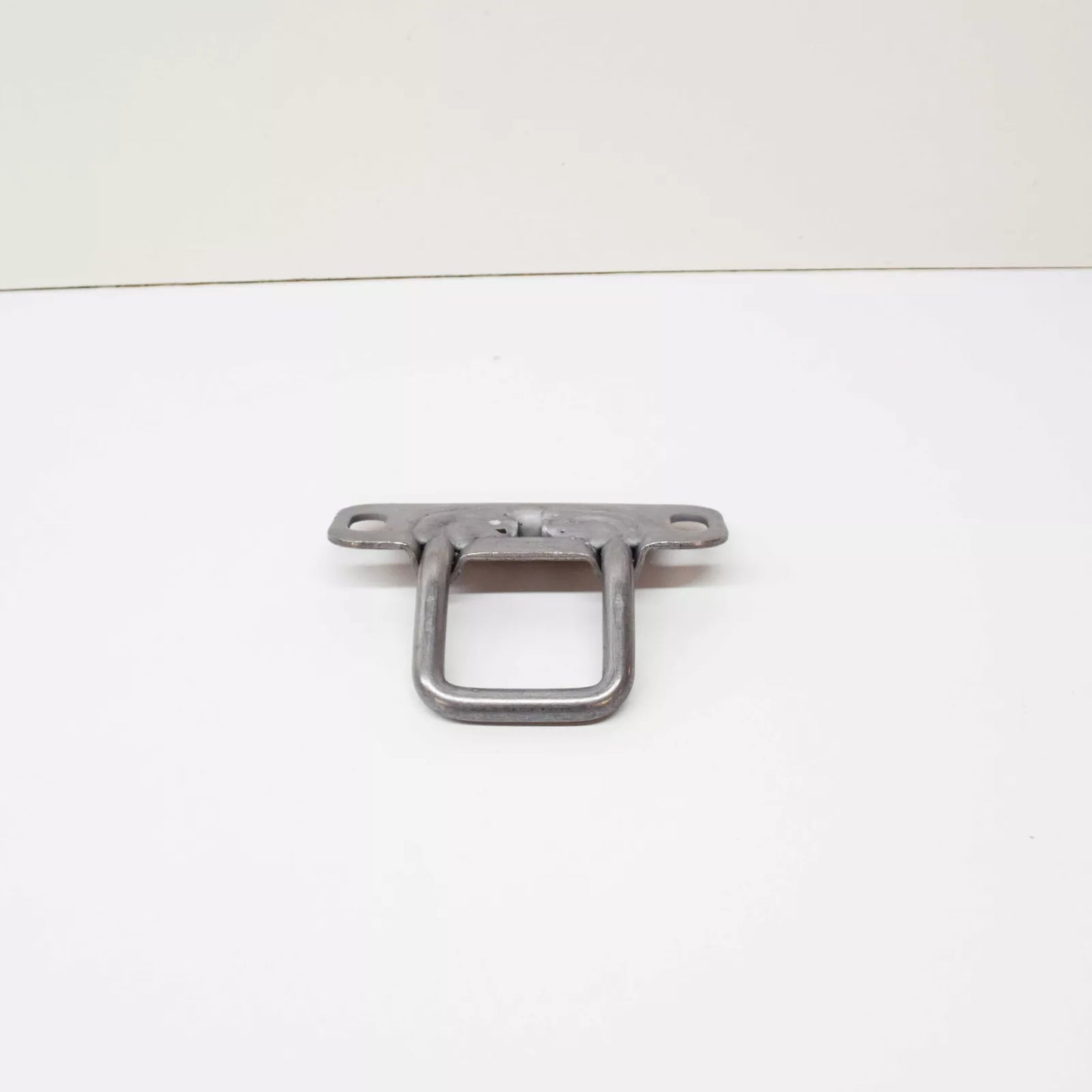 NEW MERCEDES-BENZ VITO W447 REAR PANEL DOOR BOTTOM BRACKET A6397400232 ORIGINAL