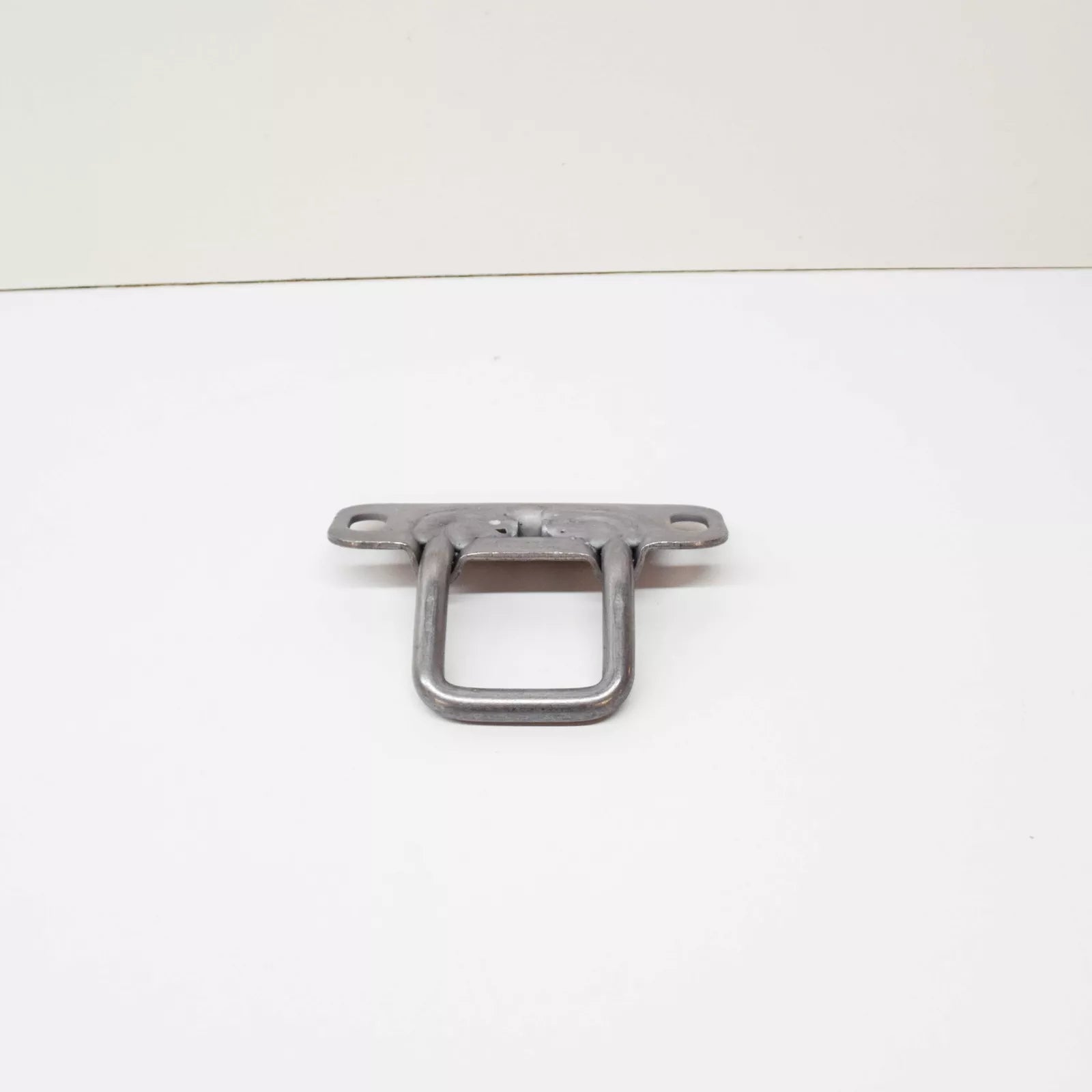 NEW MERCEDES-BENZ VITO W447 REAR PANEL DOOR BOTTOM BRACKET A6397400232 ORIGINAL