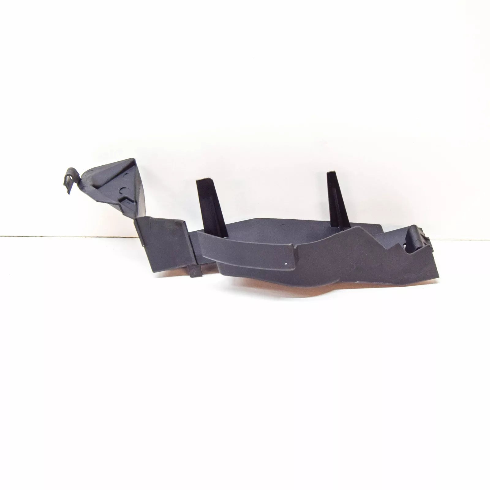 NEW MB CLA C117 FRONT LEFT RADIATOR GRILLE BRACKET HOLDER A1178880138 ORIGINAL