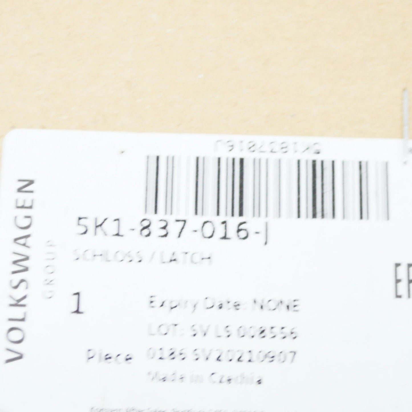 NEW VOLKSWAGEN JETTA MK6 FRONT RIGHT DOOR LOCK LHD 5K1837016J ORIGINAL