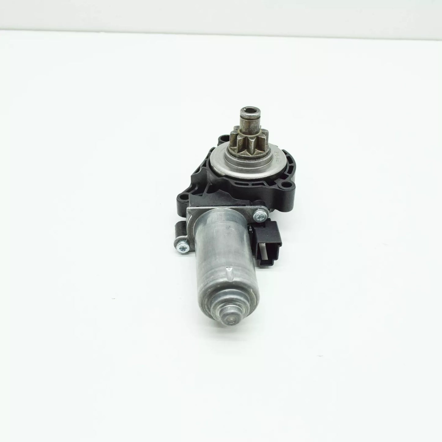 NEW MERCEDES-BENZ C W205 FRONT LEFT SEAT HEIGHT ADJUST MOTOR A0009102409