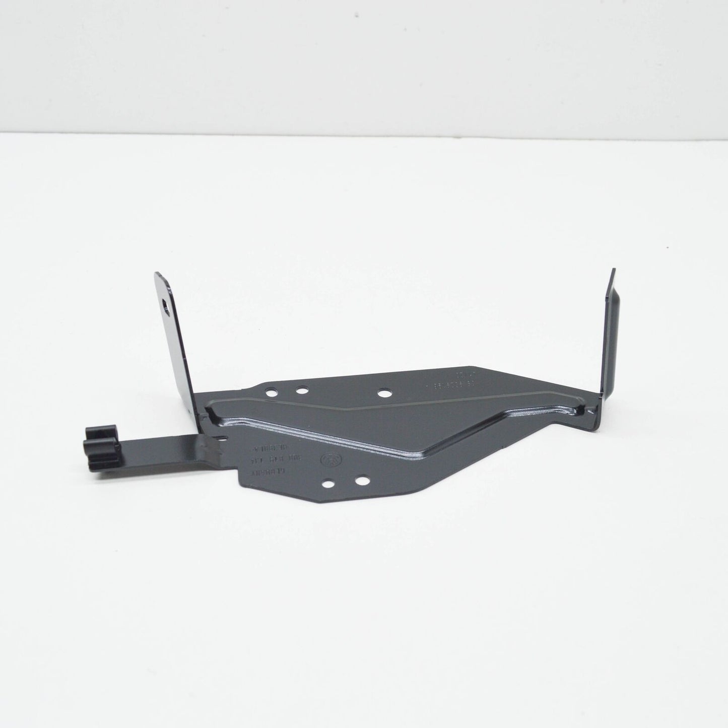 NEW VOLKSWAGEN ARTEON 3H7 AUXILIARY HEATER FUEL LINE BRACKET 3Q0898595 ORIGINAL