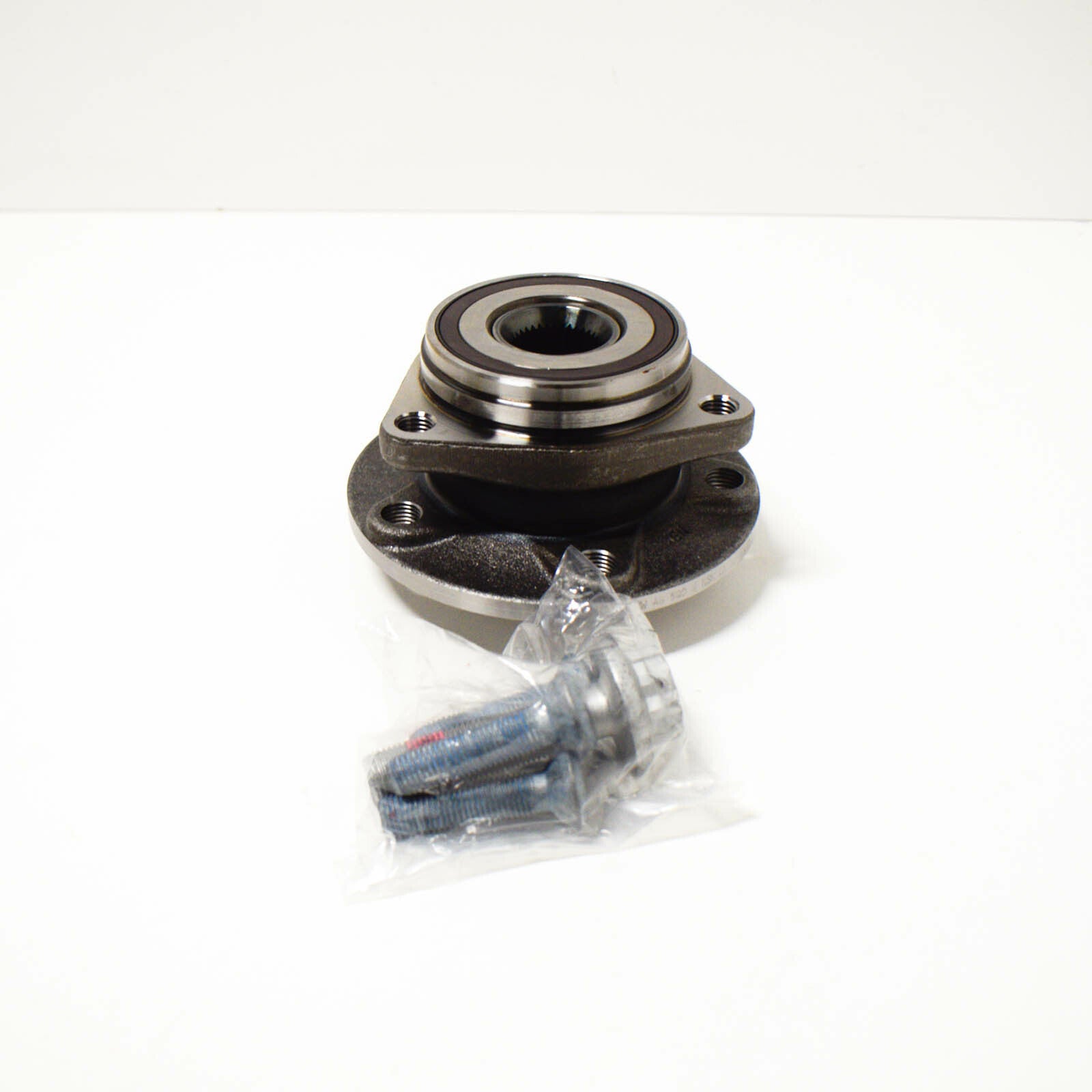 new volkswagen tiguan 5n mk2 front wheel hub bearing 8s0498625a original