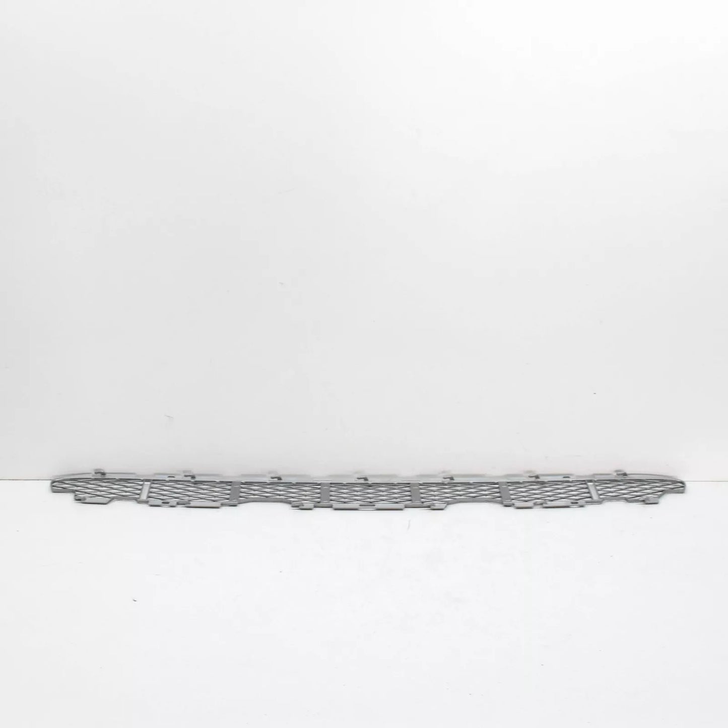 NEW BMW X5 E53 FRONT BUMPER LOWER GRILLE 51117123956 7123956 2005 ORIGINAL