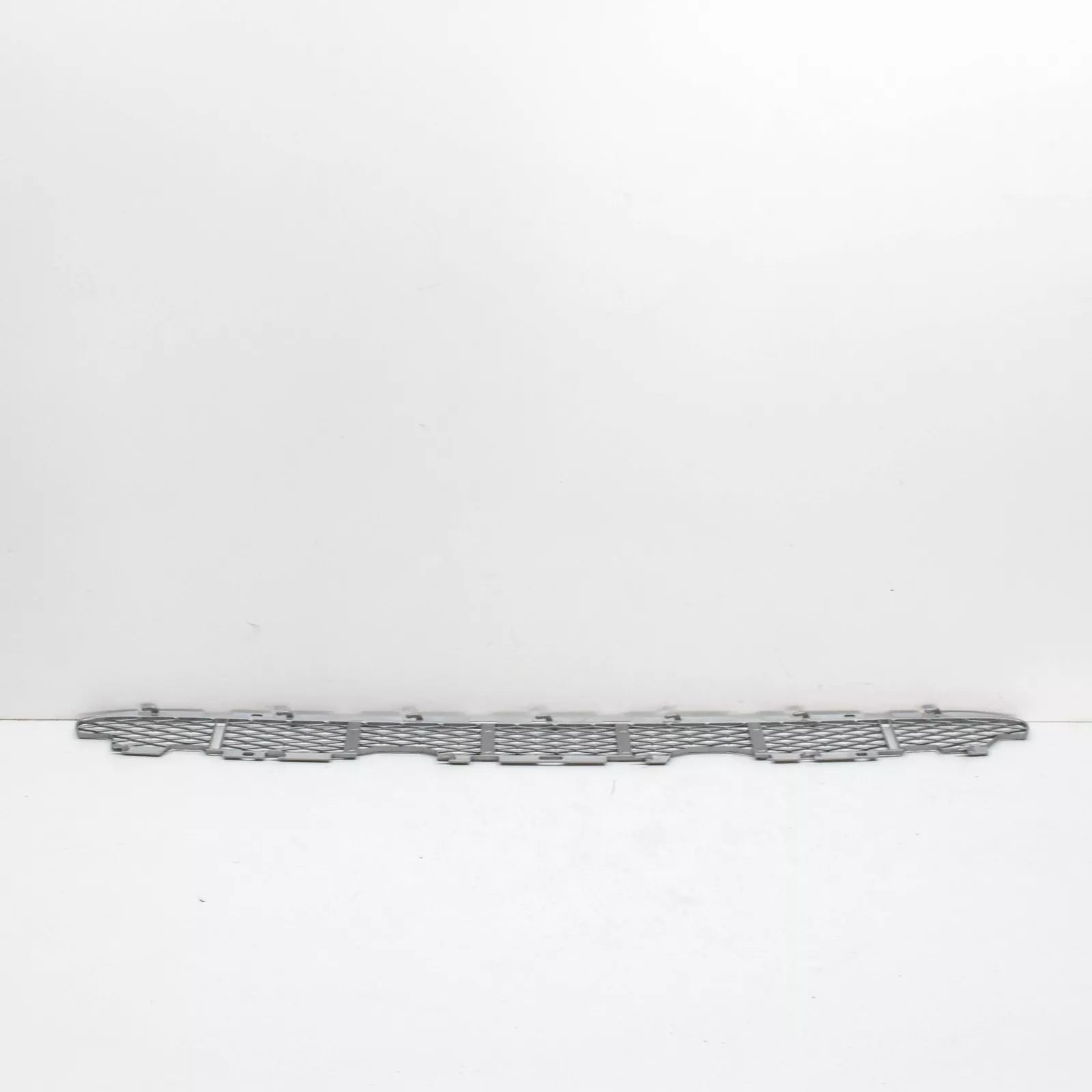 NEW BMW X5 E53 FRONT BUMPER LOWER GRILLE 51117123956 7123956 2005 ORIGINAL