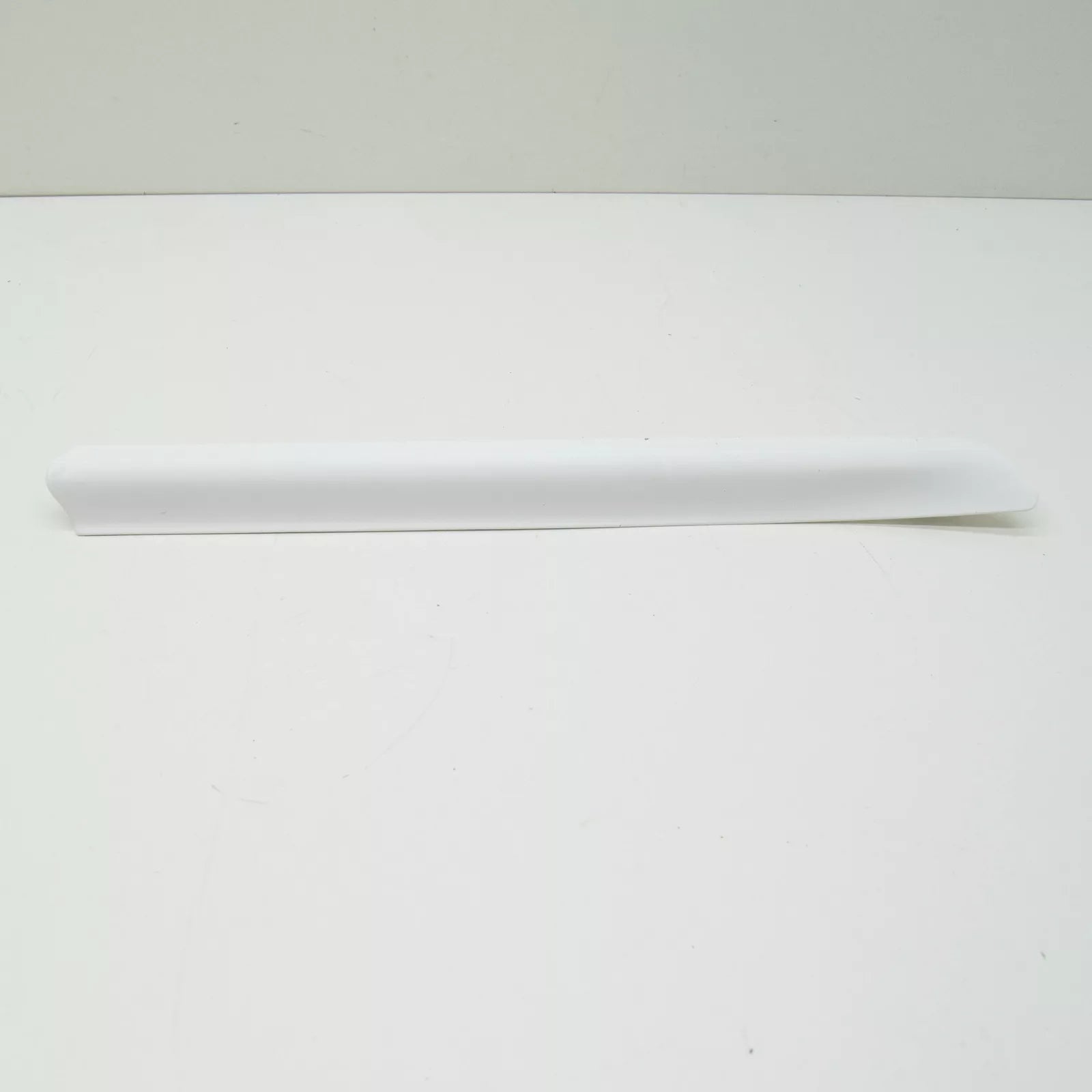 NEW BMW E46 CABRIO COUPE FENDER MOLDING LEFT FRONT 7001041 51137001041 ORIGINAL