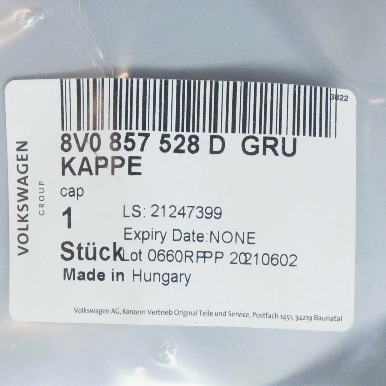 NEW AUDI A3 8V FRONT RIGHT DOOR MIRROR CAP 8V0857528DGRU