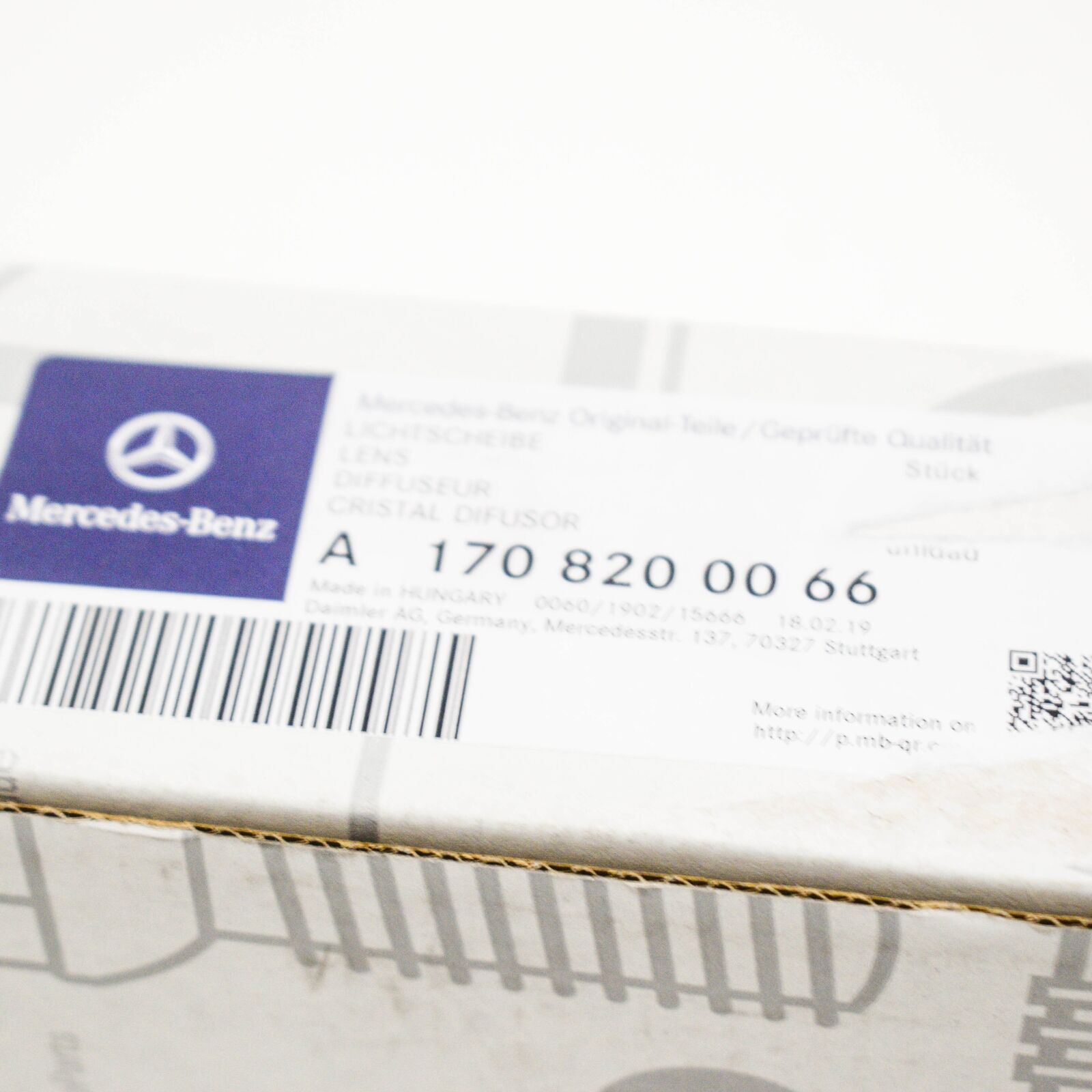 NEW MERCEDES-BENZ CLK C208 THIRD BRAKE STOP LIGHT A1708200066 ORIGINAL