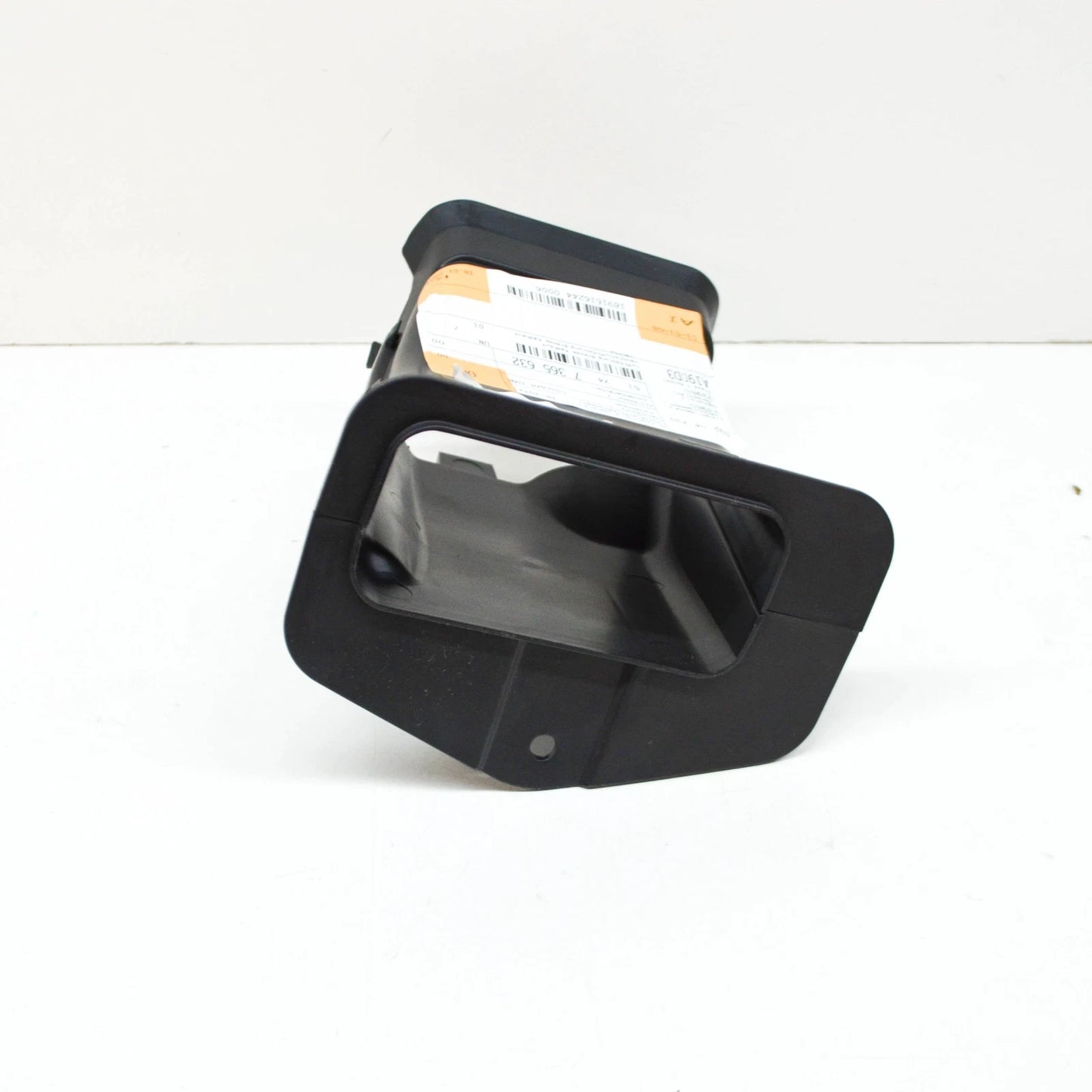 NEW BMW 7 G11 RIGHT SIDE BRAKE AIR DUCT 51747365632 7365632 2016 ORIGINAL