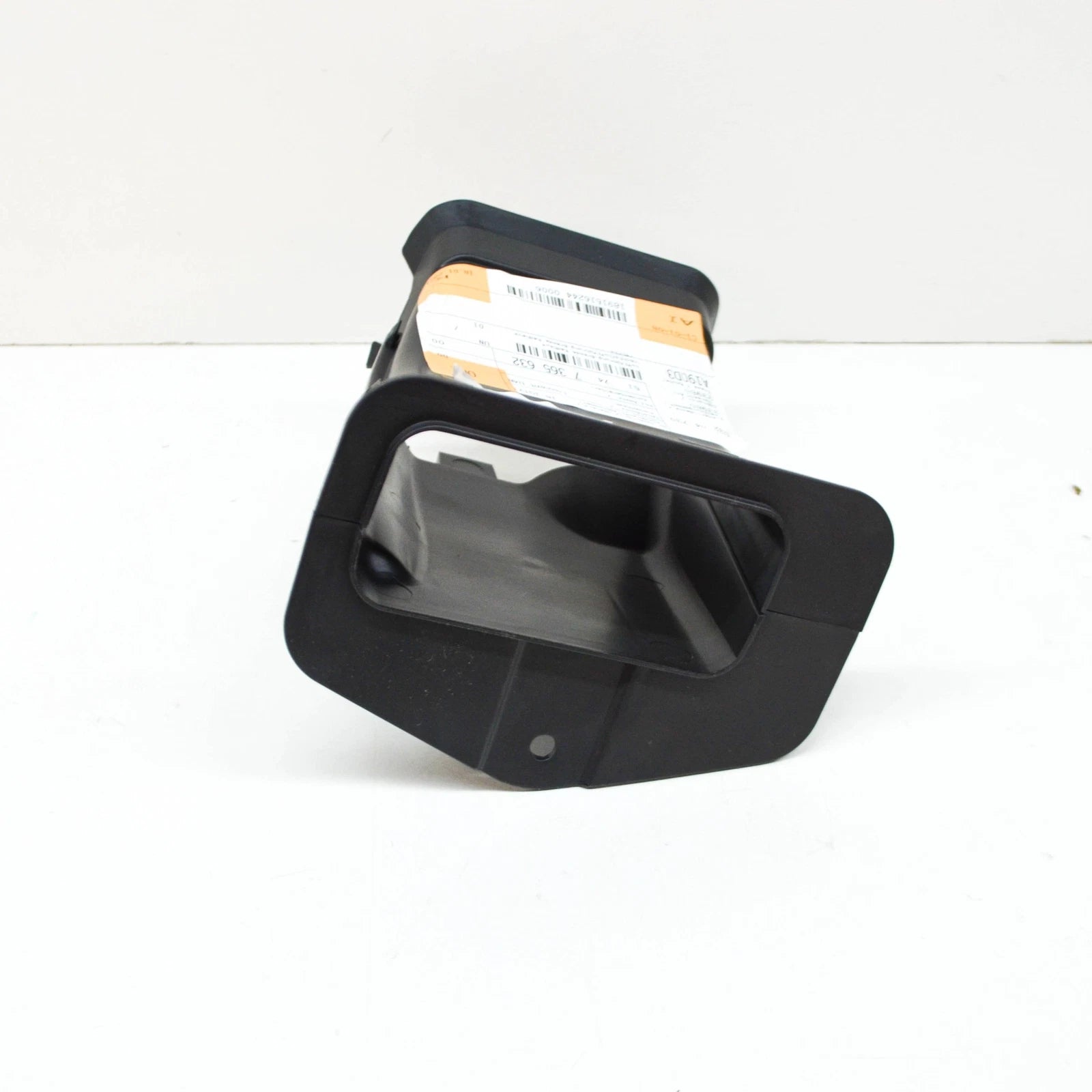 NEW BMW 7 G11 RIGHT SIDE BRAKE AIR DUCT 51747365632 7365632 2016 ORIGINAL