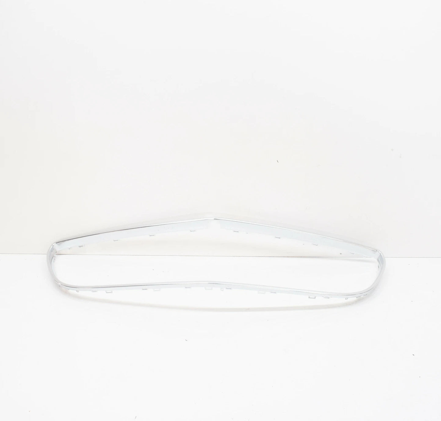 NEW MERCEDES-BENZ CLS C218 RADIATOR GRILLE SURROUND TRIM A2188850000 ORIGINAL