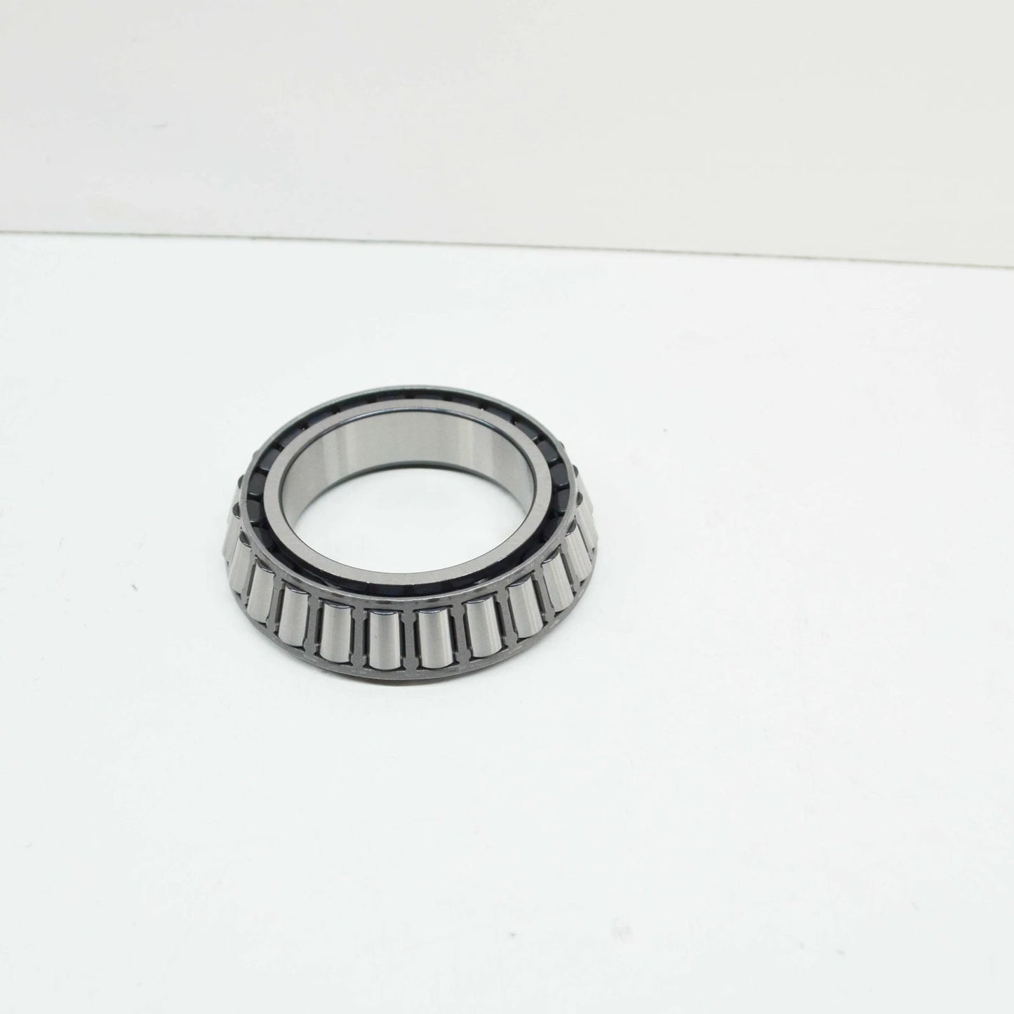 NEW AUDI A4 B8 FRONT DIFFERENTIAL RIGHT TAPERED BEARING 0B4409218C