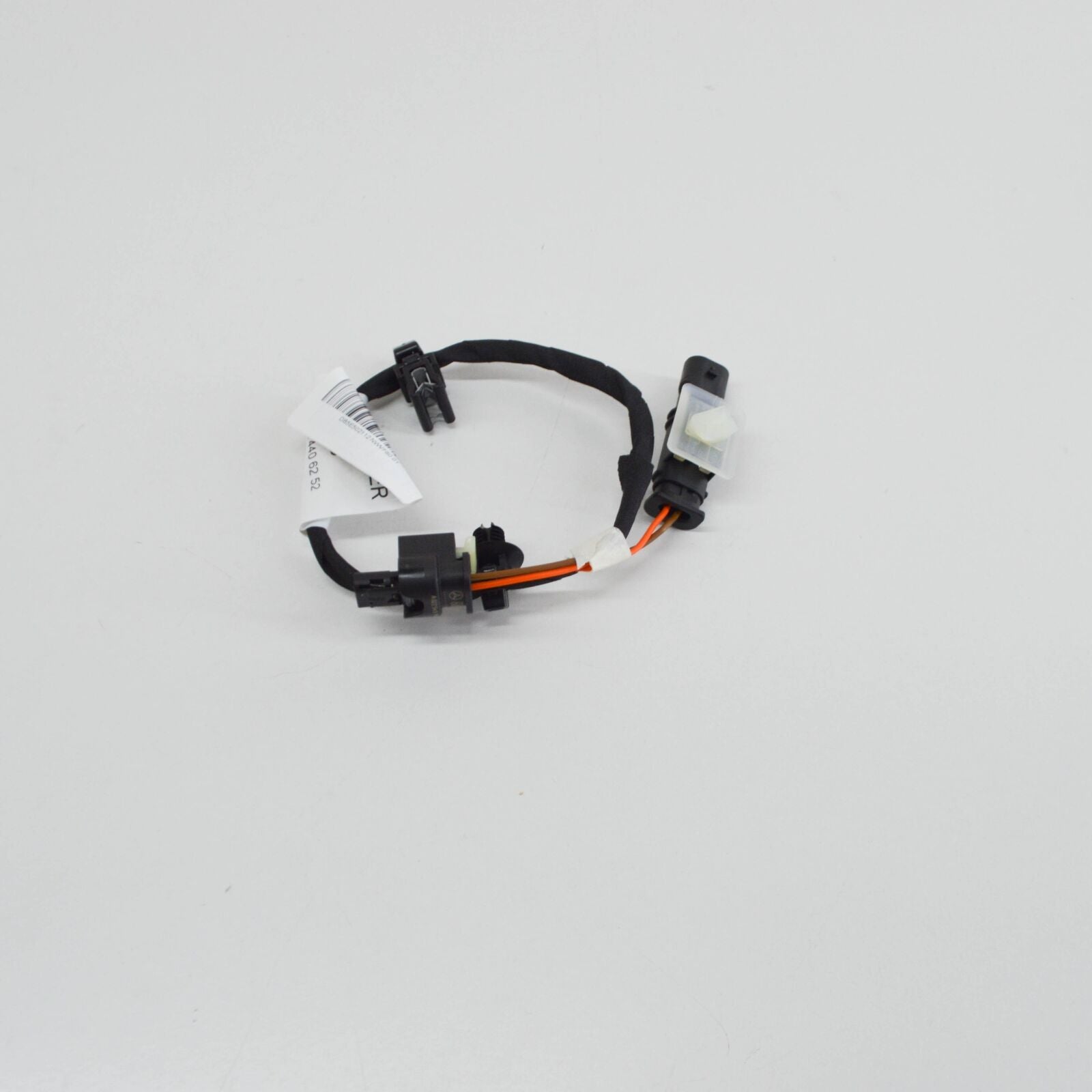 NEW MB E W212 DAYTIME RUNNING LIGHT ADAPTER WIRING HARNESS A2124406252 ORIGINAL