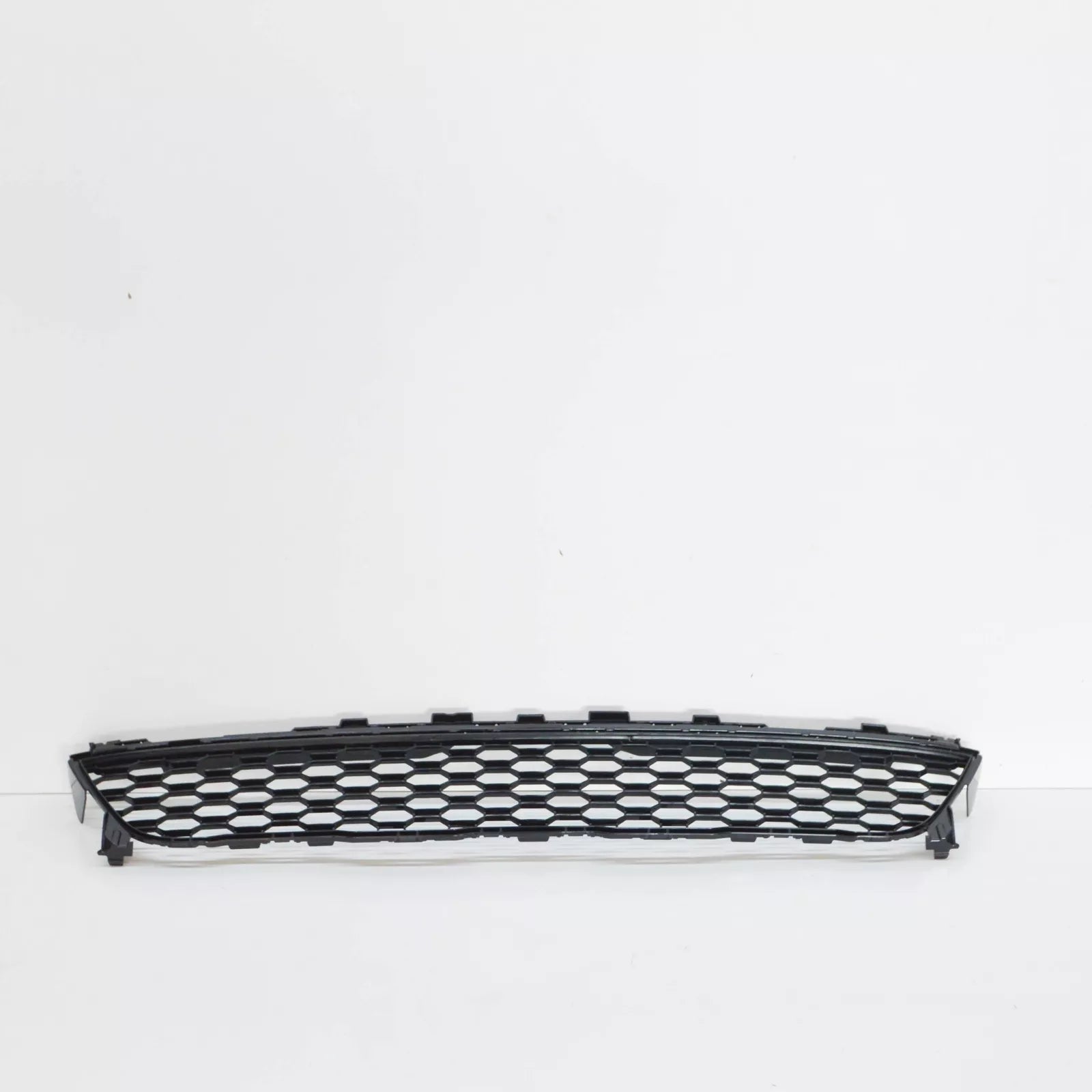 NEW BMW X7 G07 FRONT BUMPER LOWER GRILL 8069887 51118069887 ORIGINAL