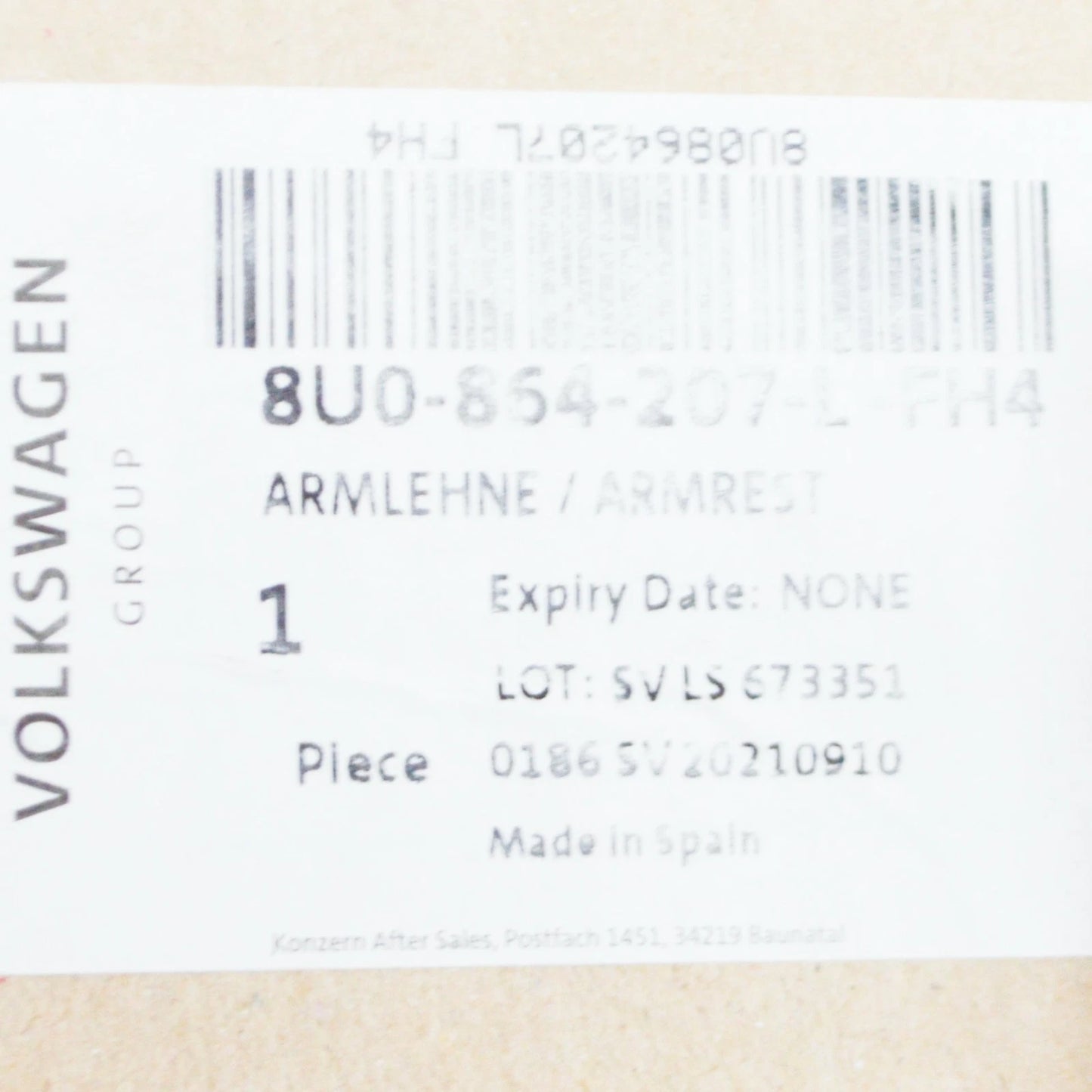 NEW AUDI Q3 8U FRONT CENTER CONSOLE ARM REST 8U0864207LFH4