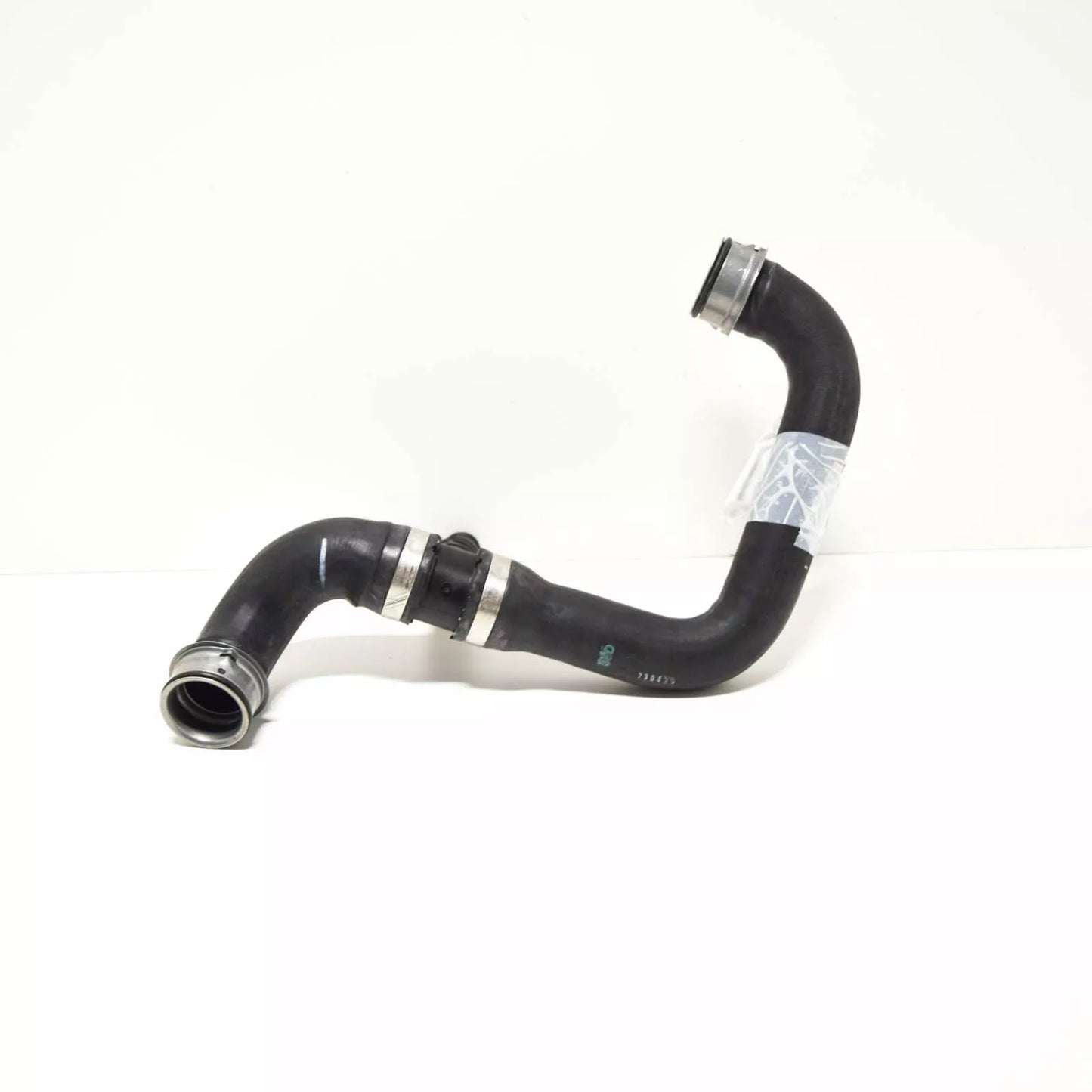NEW MERCEDES BENZ C W204 AMG RIGHT RADIATOR COOLANT HOSE A2045000475