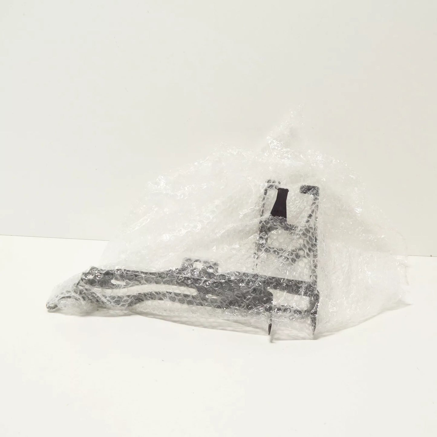 NEW BMW 3 F30 RIGHT SIDE HEADLIGHT BRACKET 51647245792 7245792 ORIGINAL