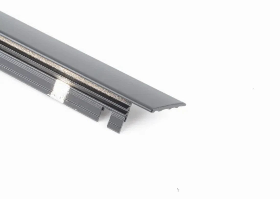 NEW BMW X5 E70 REAR RIGHT WINDOW FRAME TOP FINISHER 51357136962 7136962 ORIGINAL