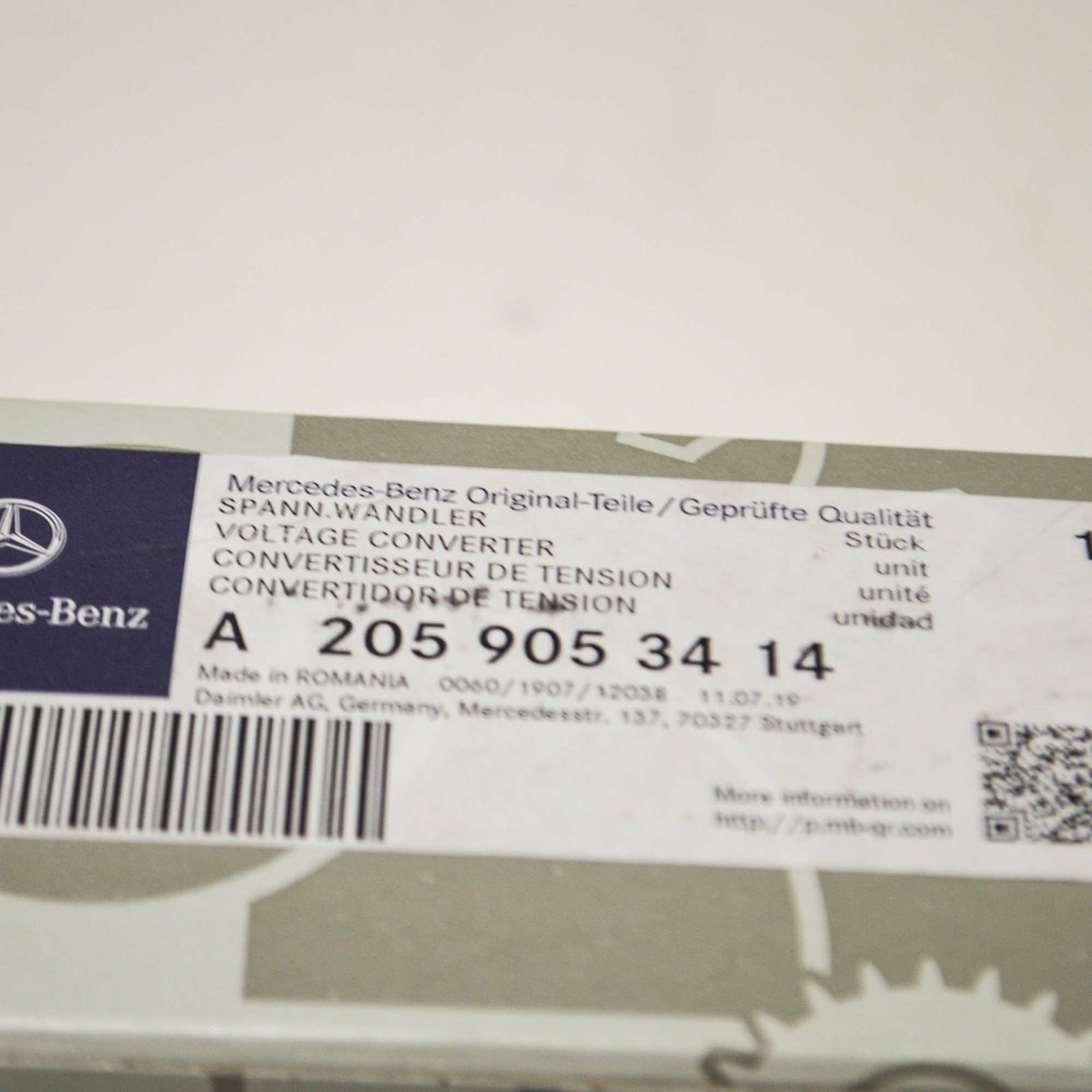 NEW MERCEDES-BENZ E W213 VOLTAGE CONVERTER A2059053414 ORIGINAL