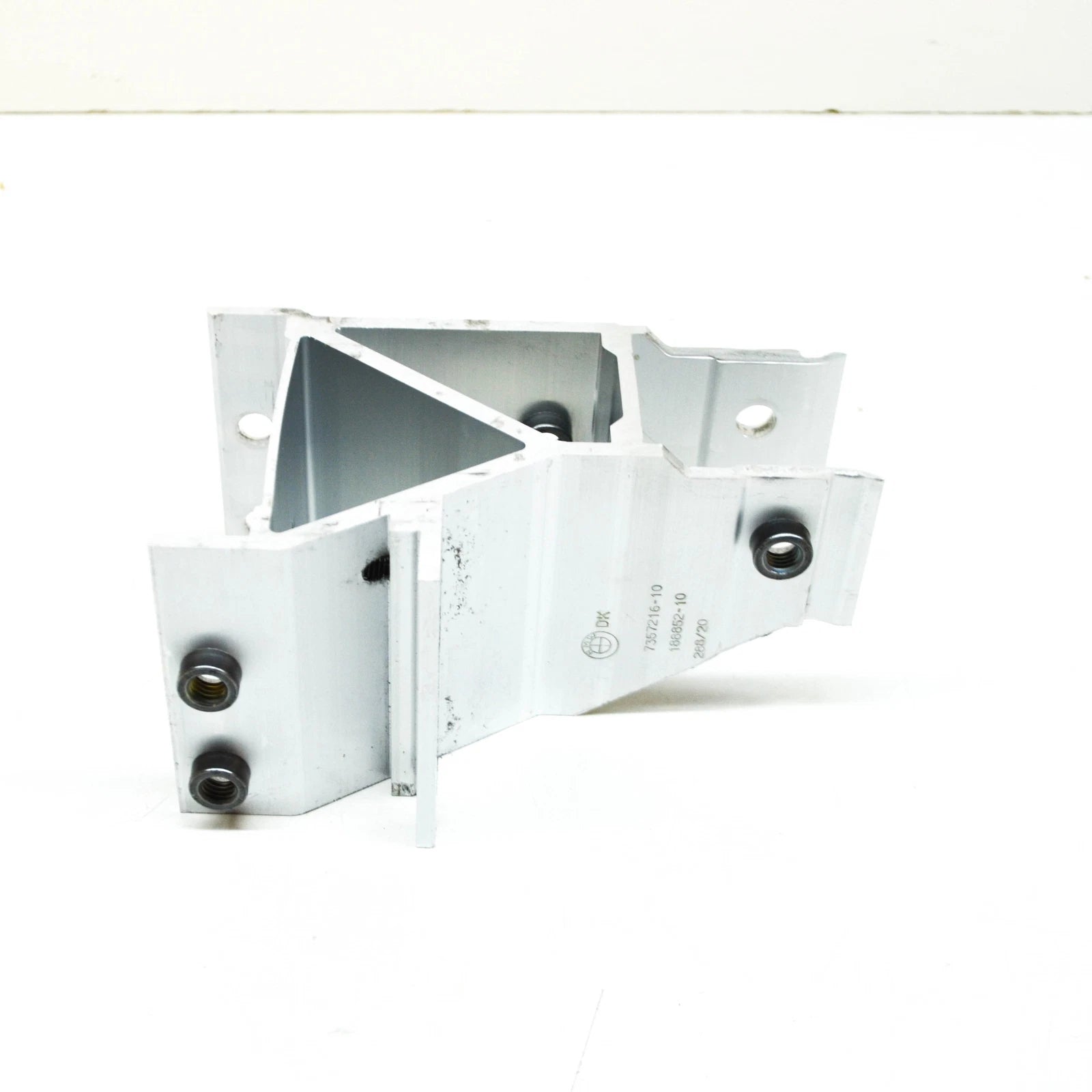 NEW BMW 7 G11 FRONT BUMPER SUPPORT RIGHT ADAPTER 51117357216 2016 ORIGINAL