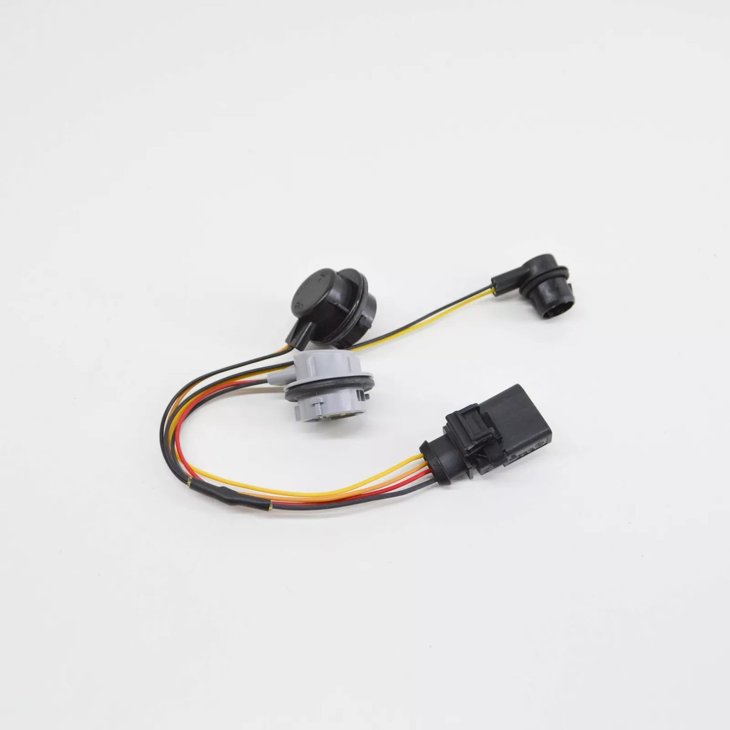 NEW AUDI A5 8T3 REAR OUTER LAMP BULB CARRIER WITH CABLES 8T0945221 ORIGINAL