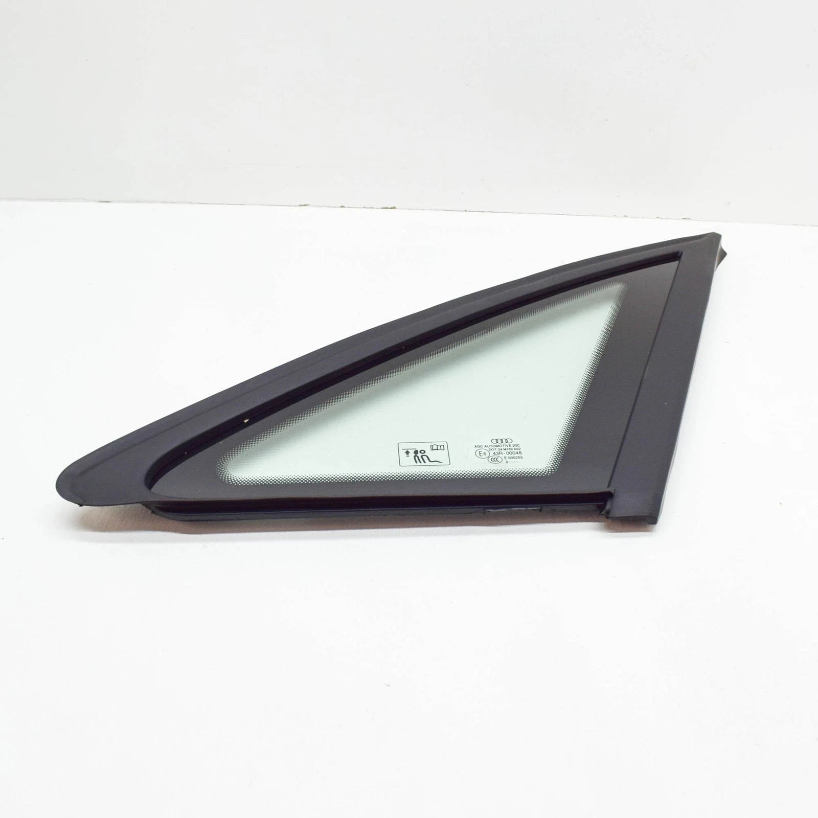 NEW AUDI A4 B8 REAR RIGHT DOOR QUARTER WINDOW 8K5845300GNVB ORIGINAL
