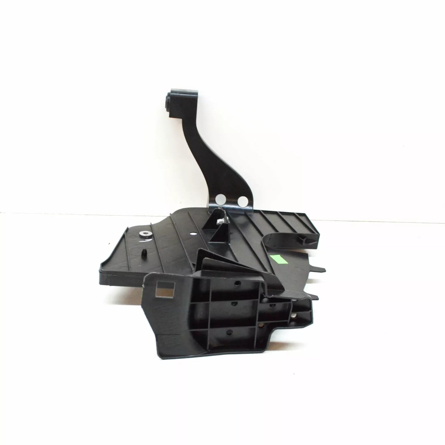 NEW VOLKSWAGEN AMAROK FRONT BUMPER LEFT CLOSURE PLATE BRACKET 2H6807707