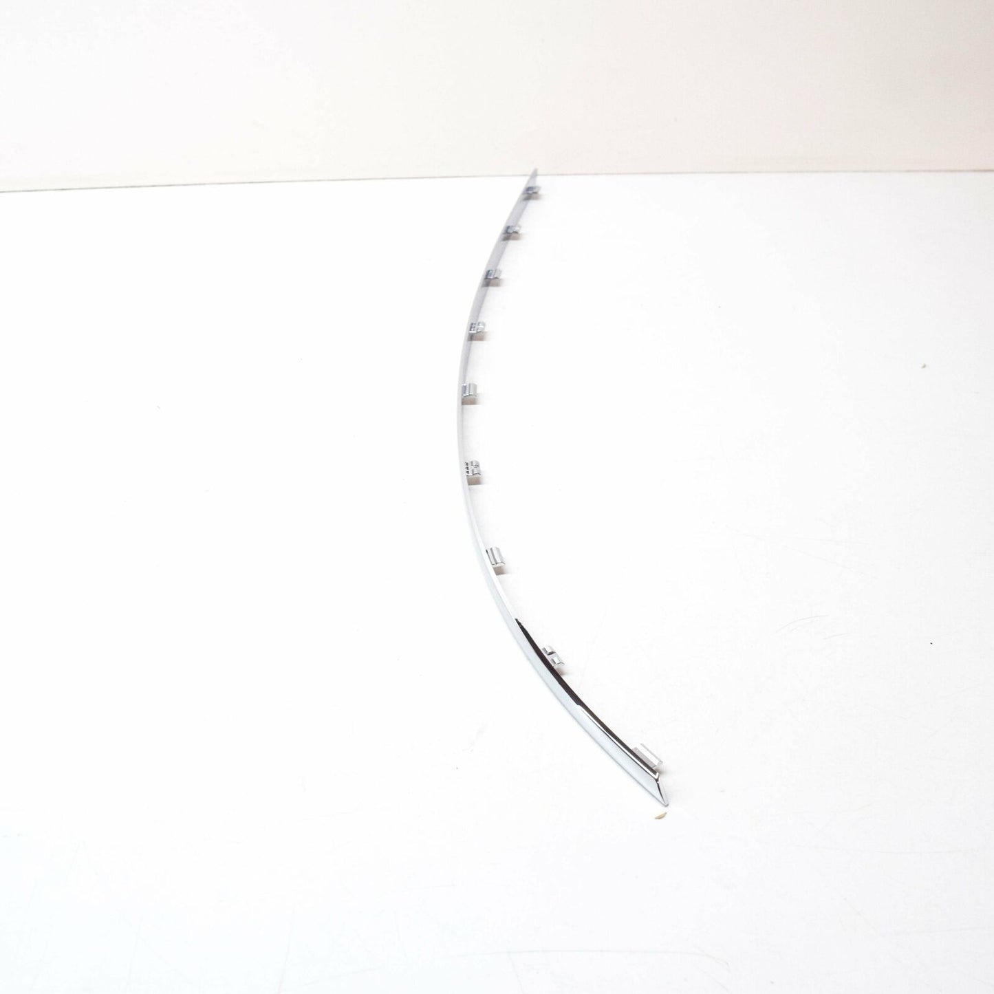 NEW MERCEDES-BENZ C-CLASS W204 REAR BUMPER RIGHT MOLDING A2048851021 ORIGINAL