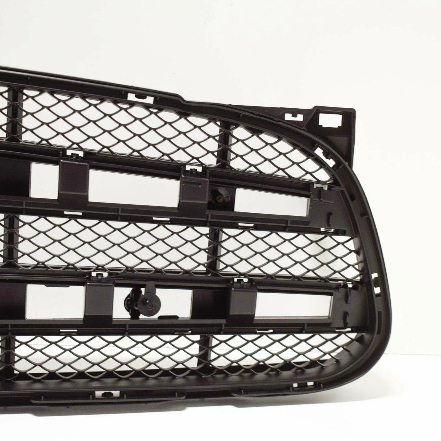 NEW MERCEDES-BENZ GLA-CLASS X156 RADIATOR GRILLE A1568801200