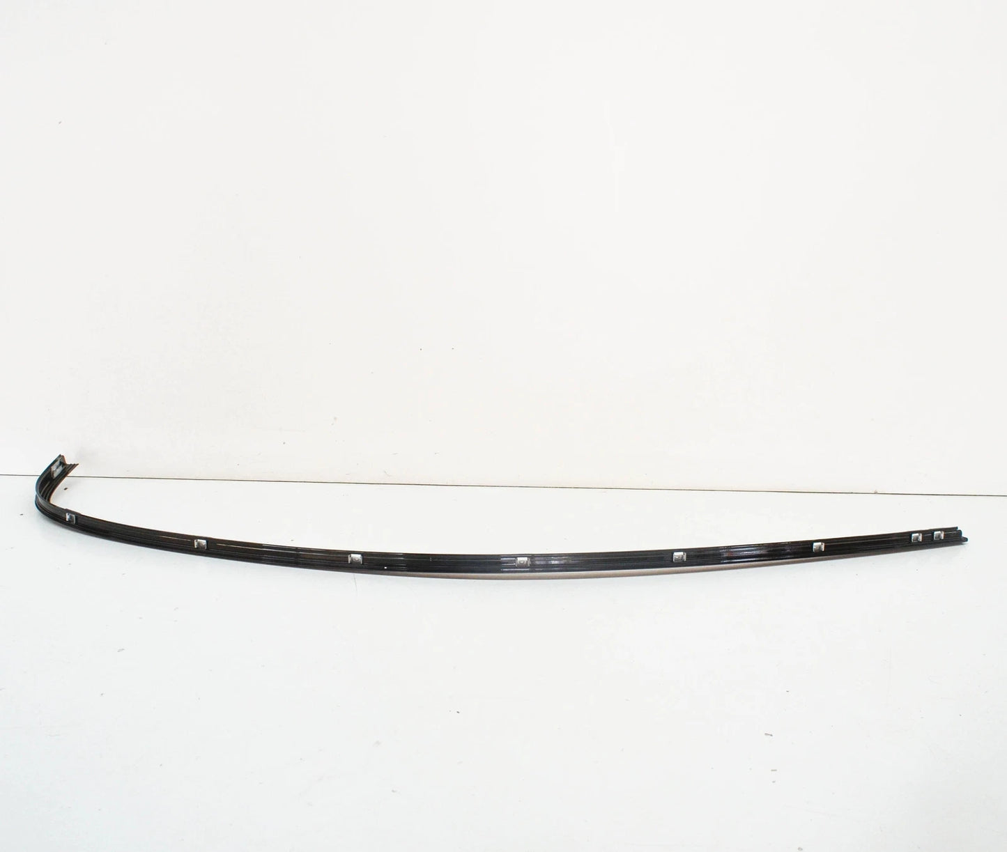 NEW BMW 5 E39 REAR RIGHT DOOR COVERING 51342427412 2427412 ORIGINAL