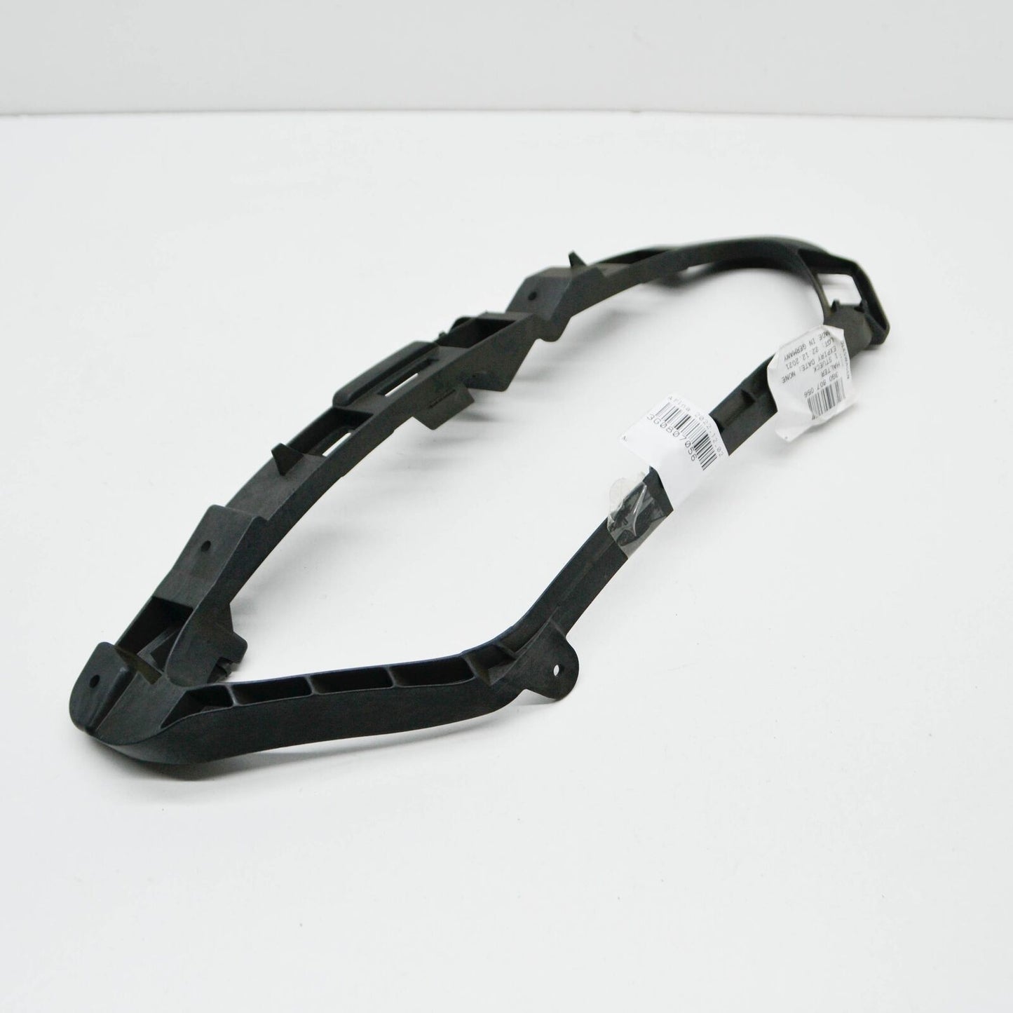 NEW VW PASSAT B8 3G REAR RIGHT EXHAUST PIPE TIP BRACKET 3G0807056 ORIGINAL