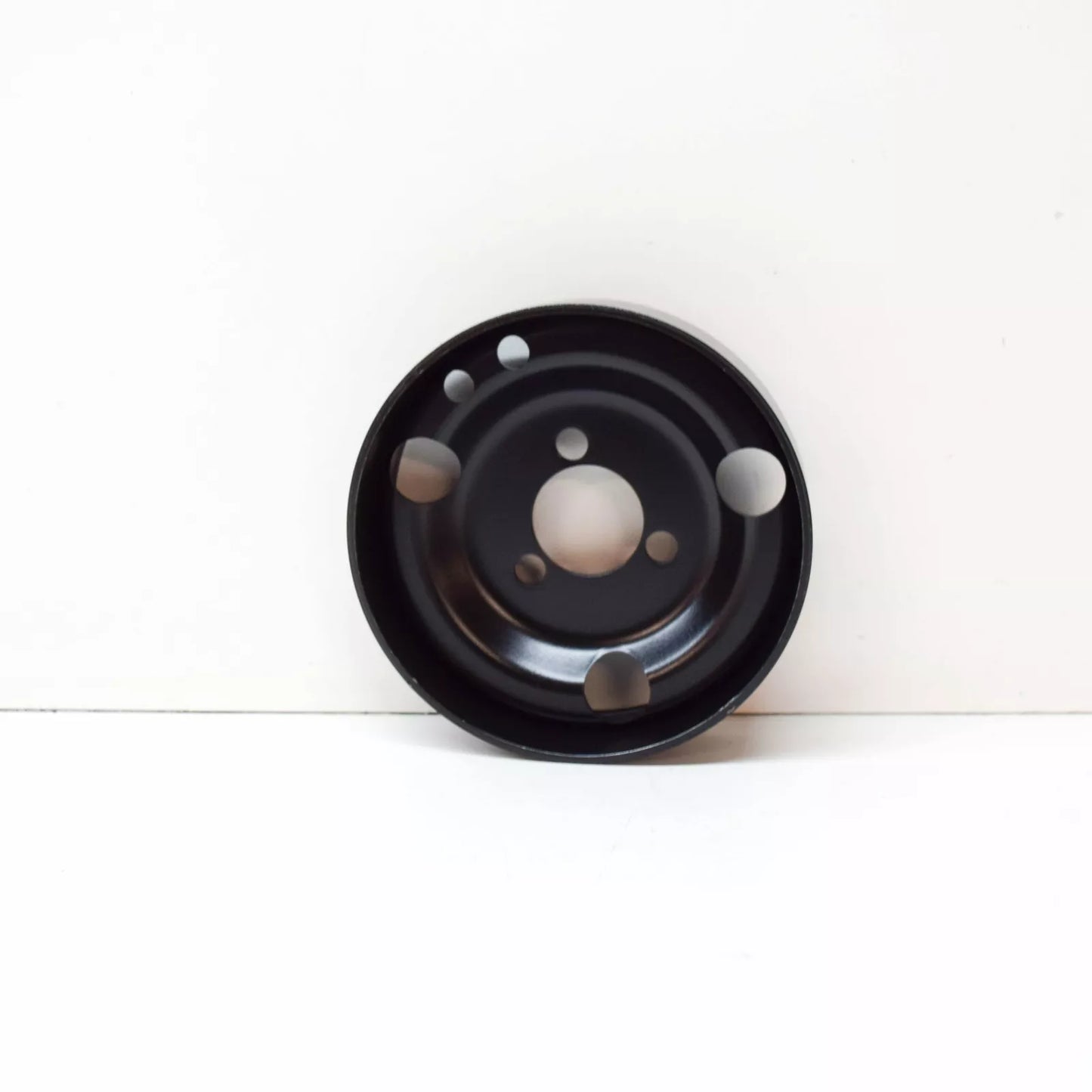 NEW AUDI A3 8P ENGINE WATER PUMP PULLEY 021121031D