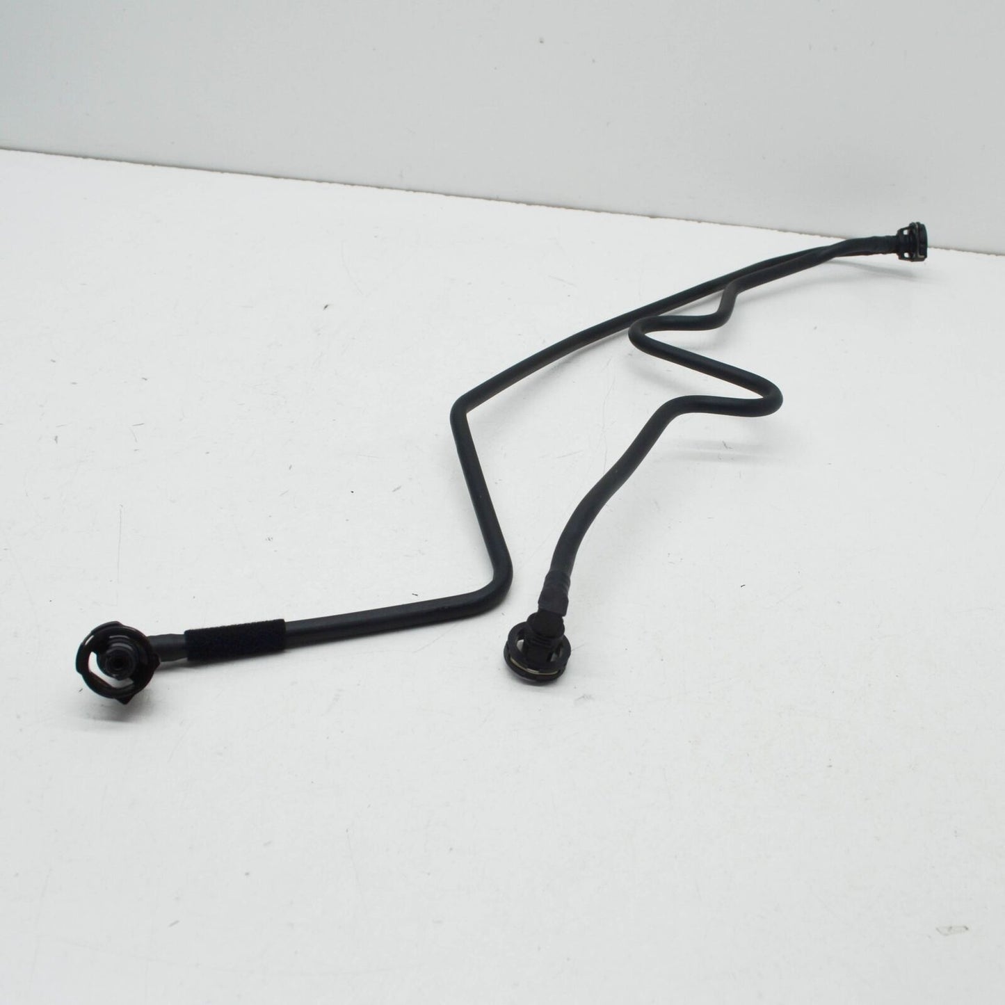 NEW MERCEDES-BENZ A W176 COOLING RADIATOR HOSE A2465010125 ORIGINAL