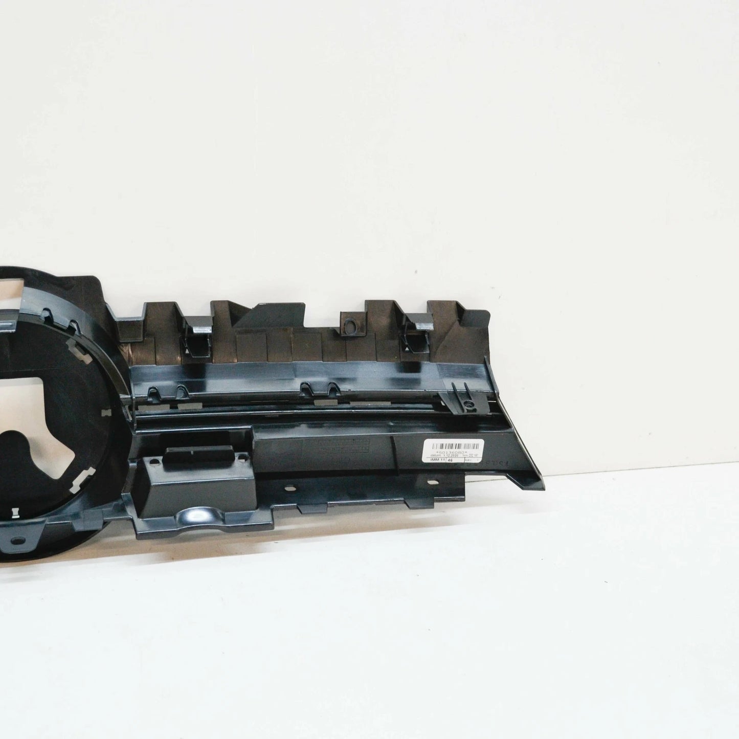 NEW VOLKSWAGEN UP FRONT RADIATOR GRILLE 1S0853653A9B9 ORIGINAL