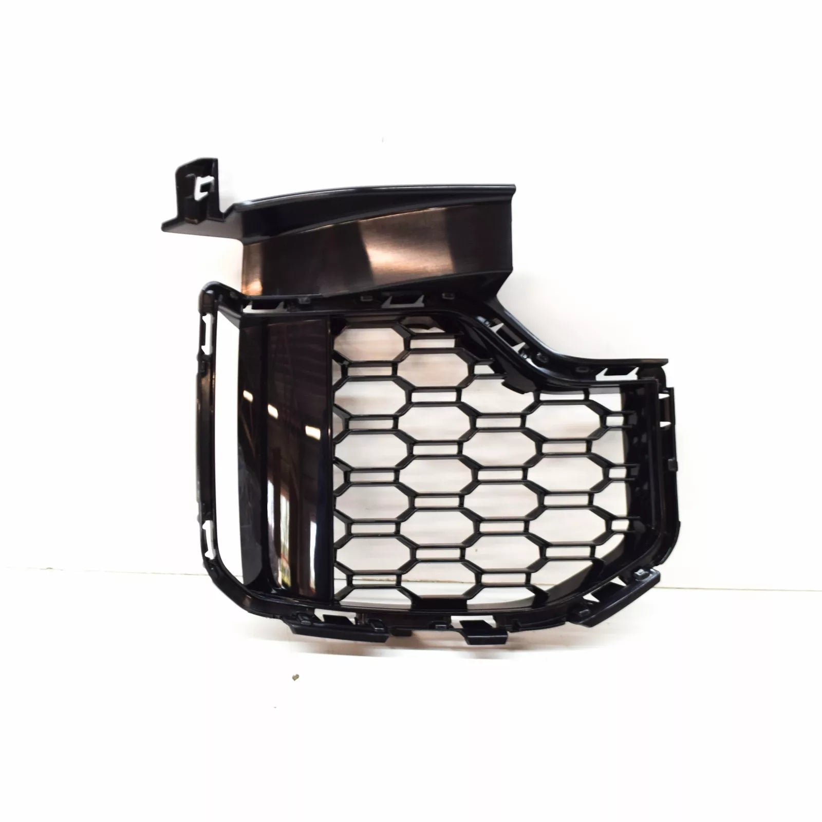 NEW BMW X5 G05 M FRONT BUMPER RIGHT SIDE GRILLE 51118069210 ORIGINAL
