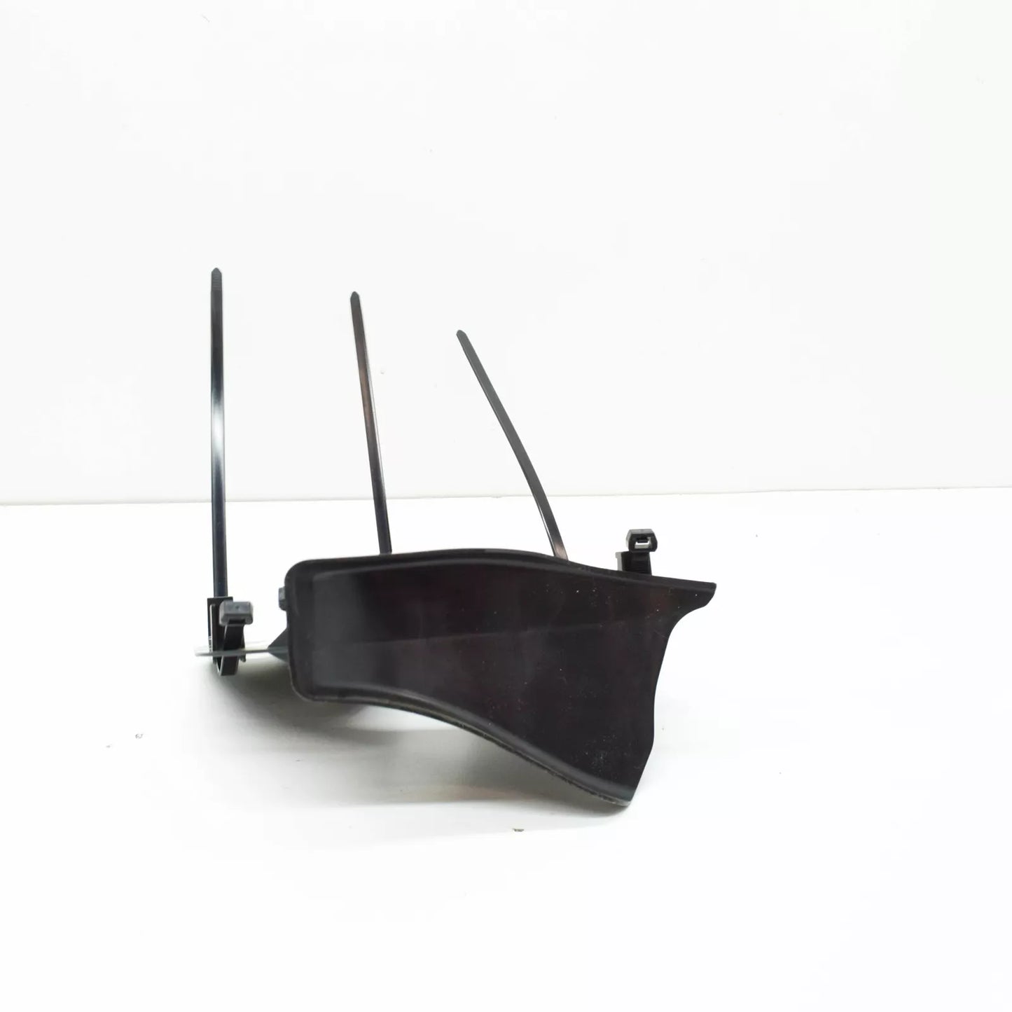 NEW AUDI RS3 QUATTRO 8V FRONT RIGHT BRAKE AIR GUIDE 8V0407812 ORIGINAL