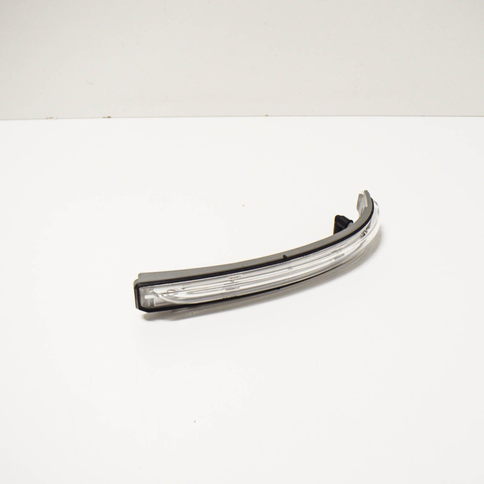 NEW MERCEDES BENZ A W169 LEFT MIRROR TURN SIGNAL A1698201121 ORIGINAL