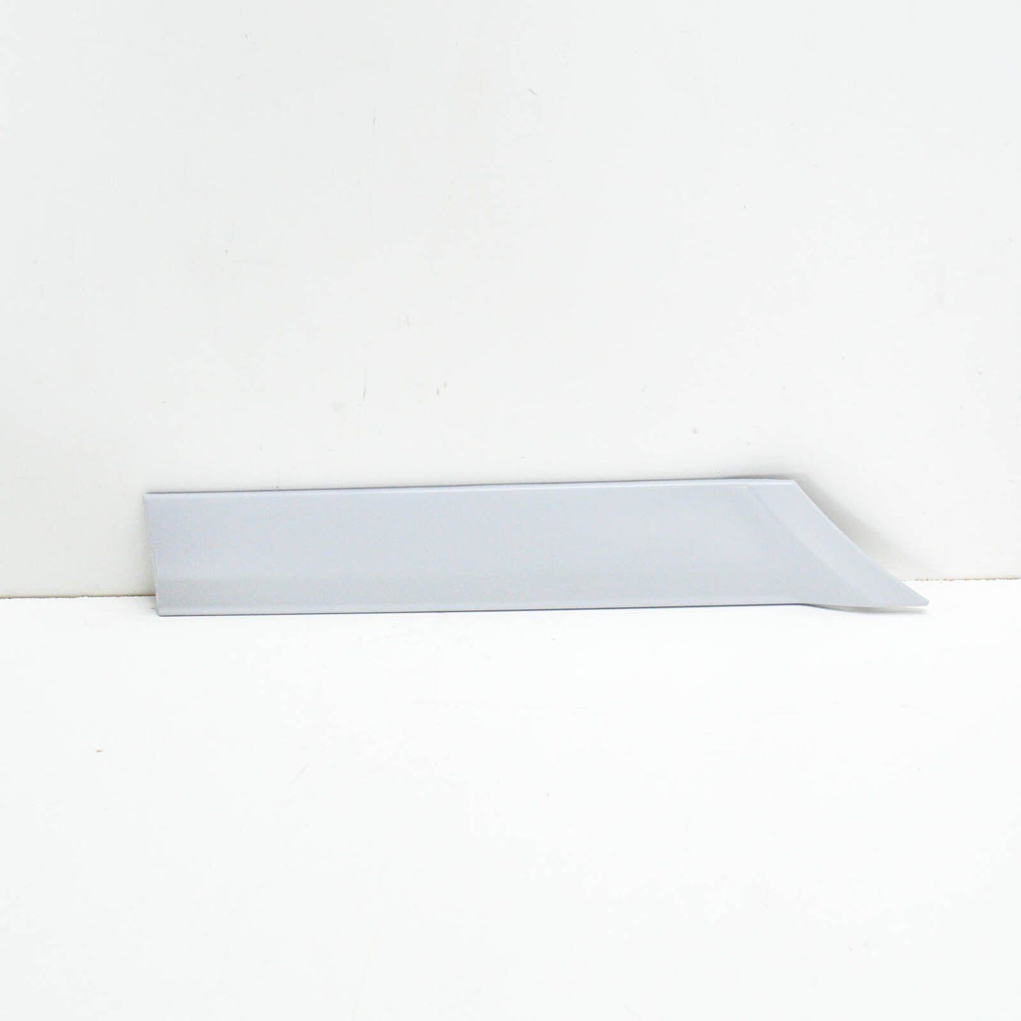 NEW MB VITO W639 RIGHT SIDE PANEL REAR BOTTOM STRIP A63969033629999 ORIGINAL