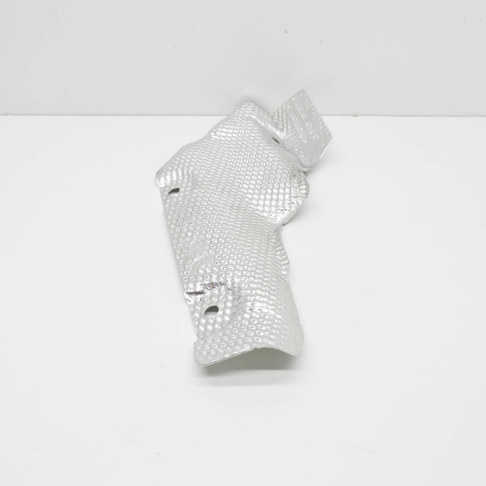 NEW MB C W204 RIGHT SPARE WHEEL TRAY HEAT PROTECTION A2046824671 ORIGINAL