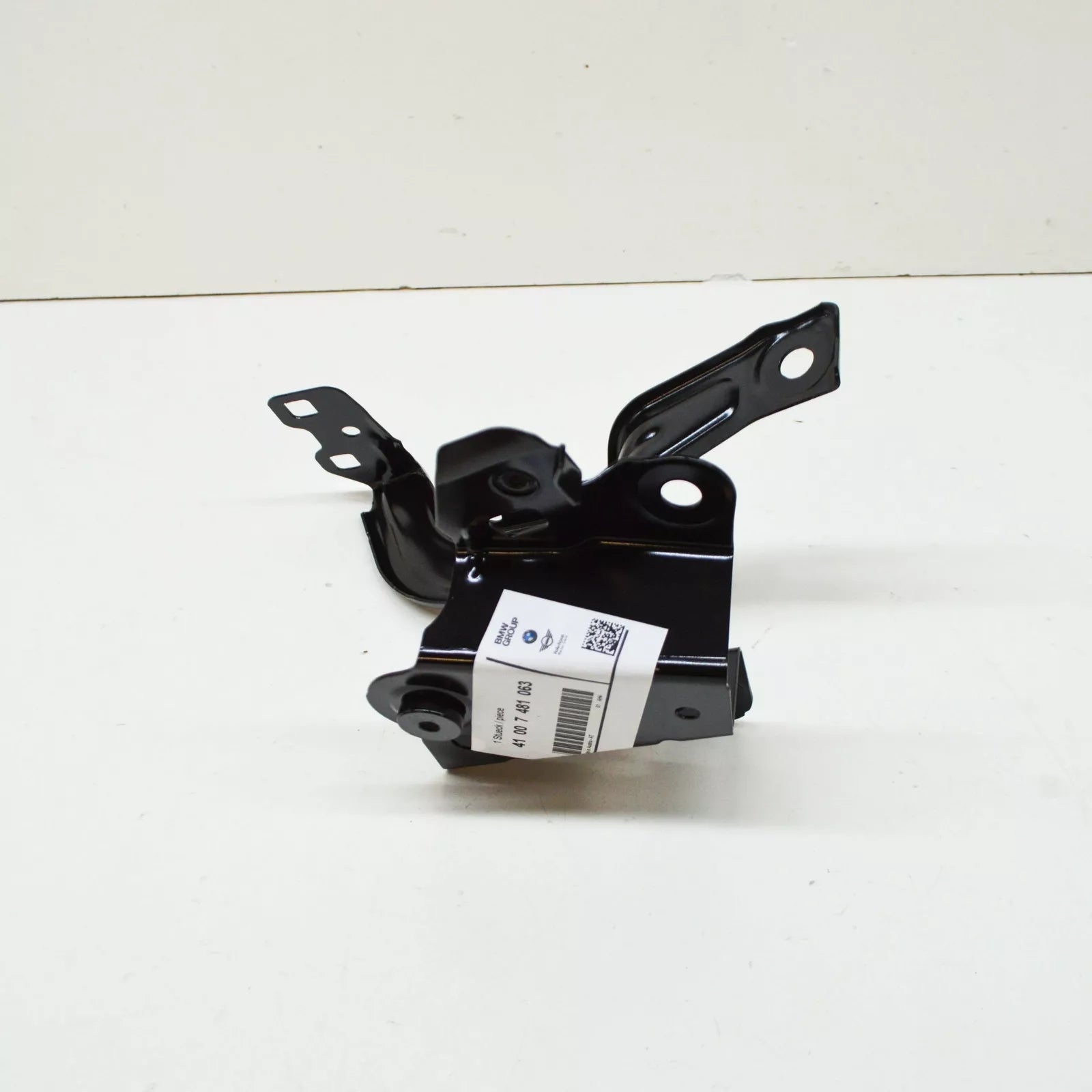 NEW BMW 6 GRAN TURISMO G32 FRONT LEFT FENDER WING HOLDER 41007481063 ORIGINAL